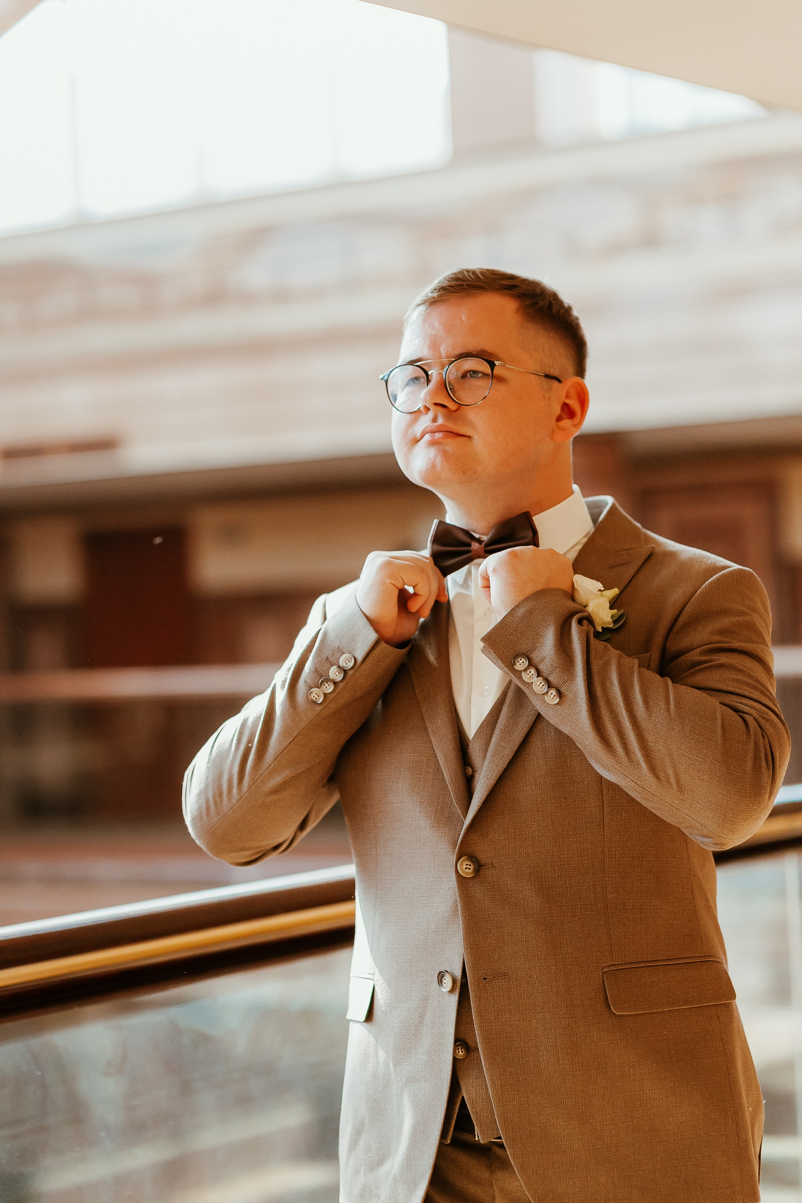 Свадебная осенняя фотосессия Ивана и Лидии в городе. Свадебный и репортажный фотограф в Ярославле и Санкт-Петербурге Роман Микрюков