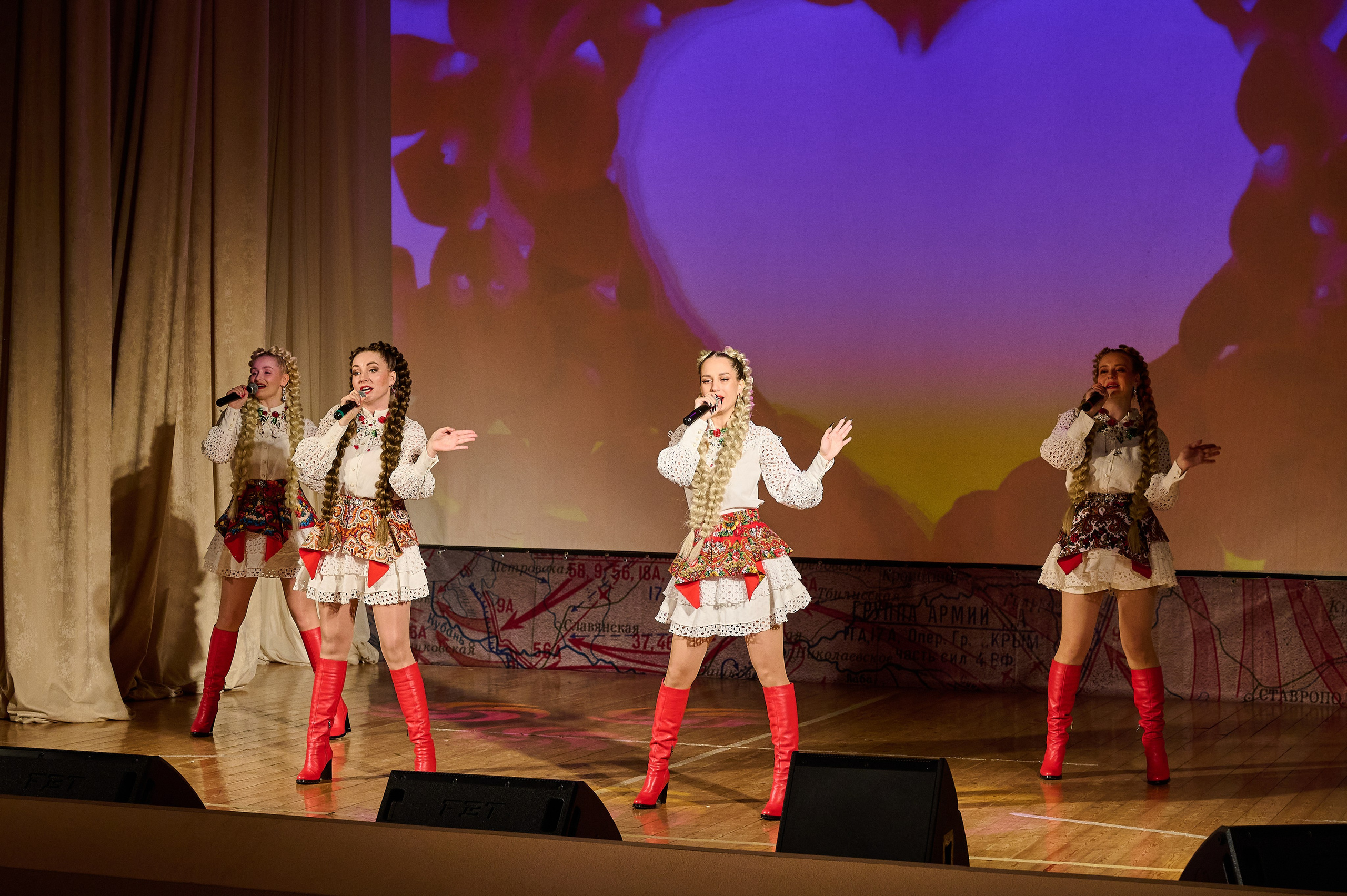 Веста в Кабардинке. Жизнь курорта Кабардинка в фотографиях