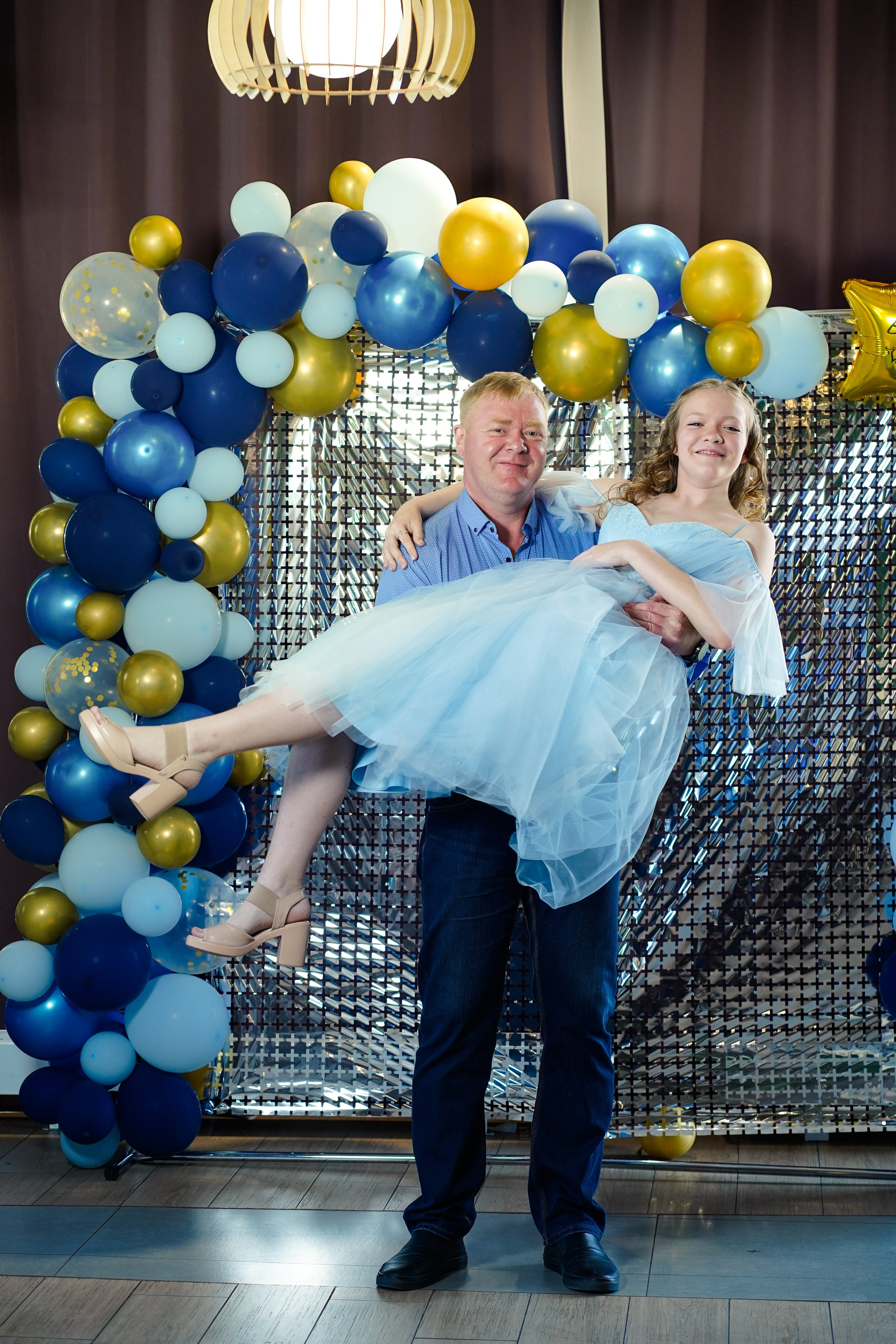 Выпускной вечер, гимназия № 40, 9 класс. Семейный и портретный фотограф в Екатеринбурге Анна Лобанова