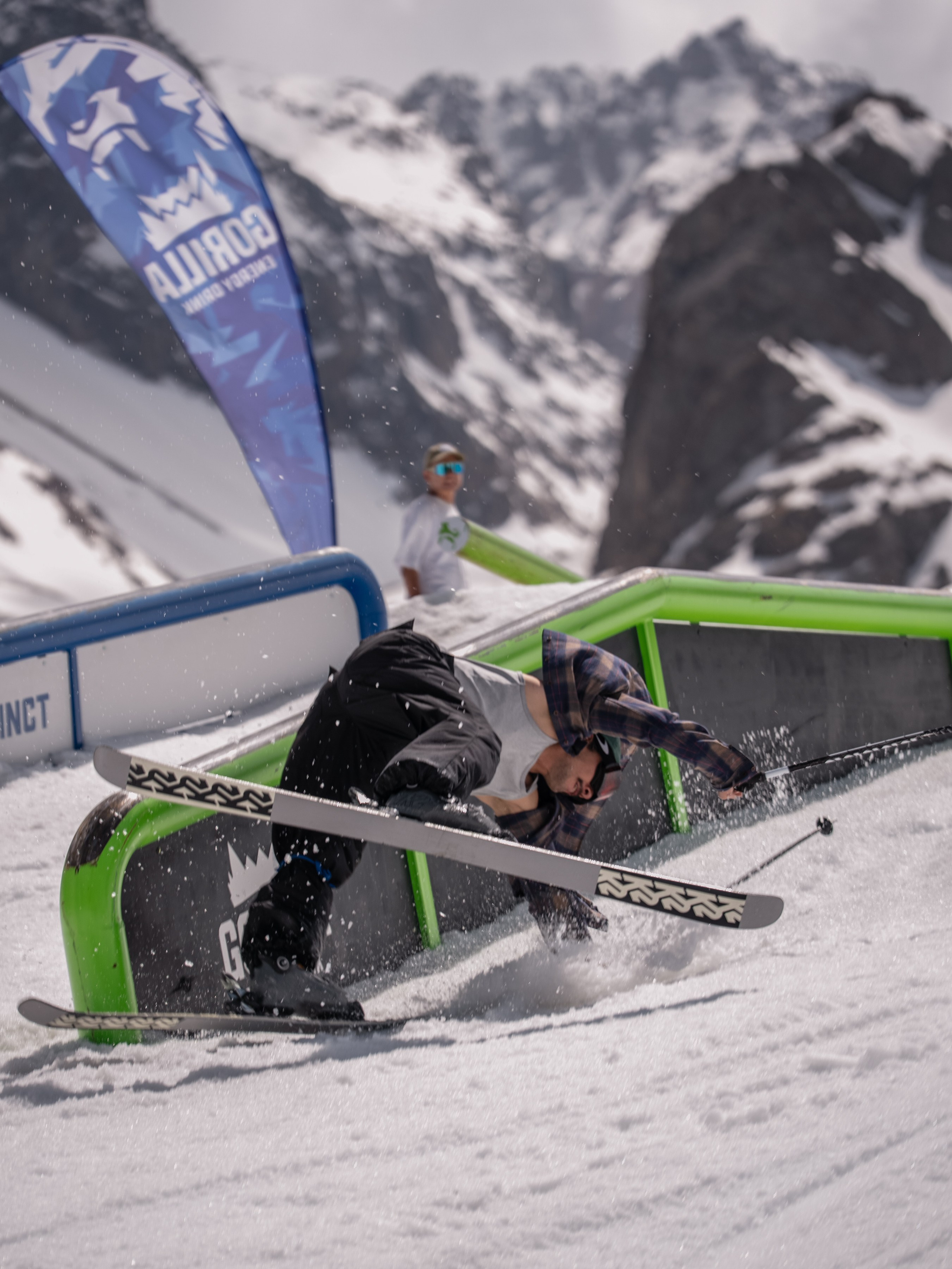 Gorilla IMBA CAMP 2026. Сайт Алматинского НЮ АРТ, будуар и фэшн фотографа Дениса Карпенко
