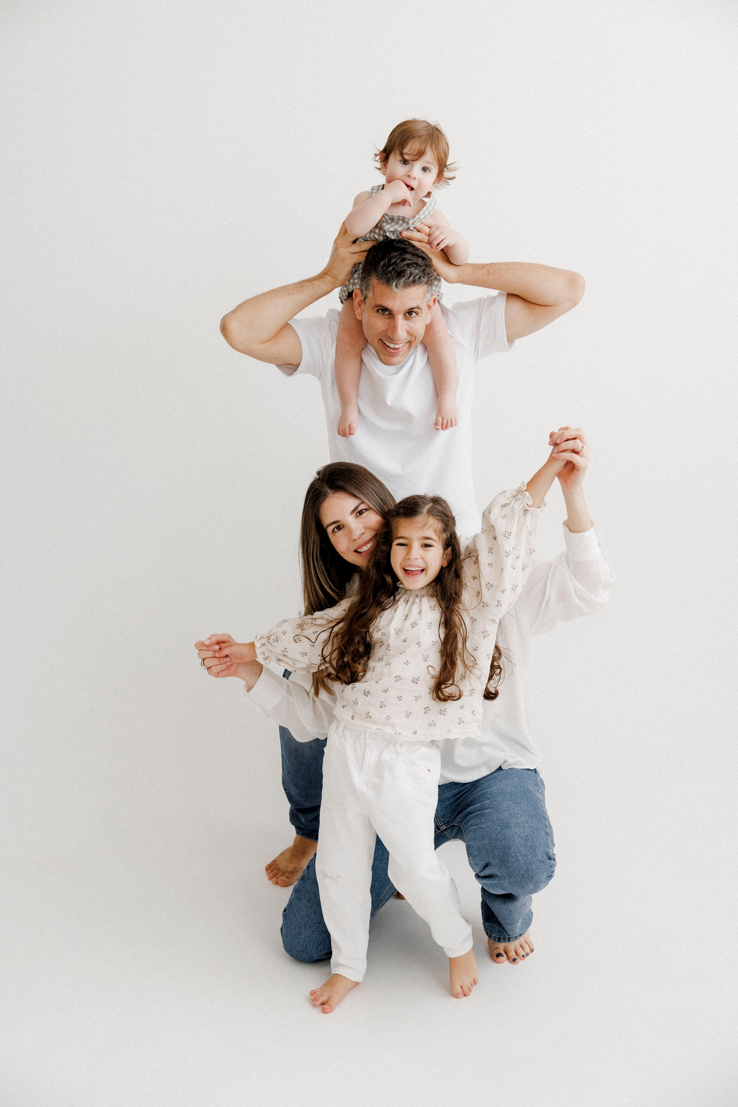 One year inside the White studio. Wedding and family photographer