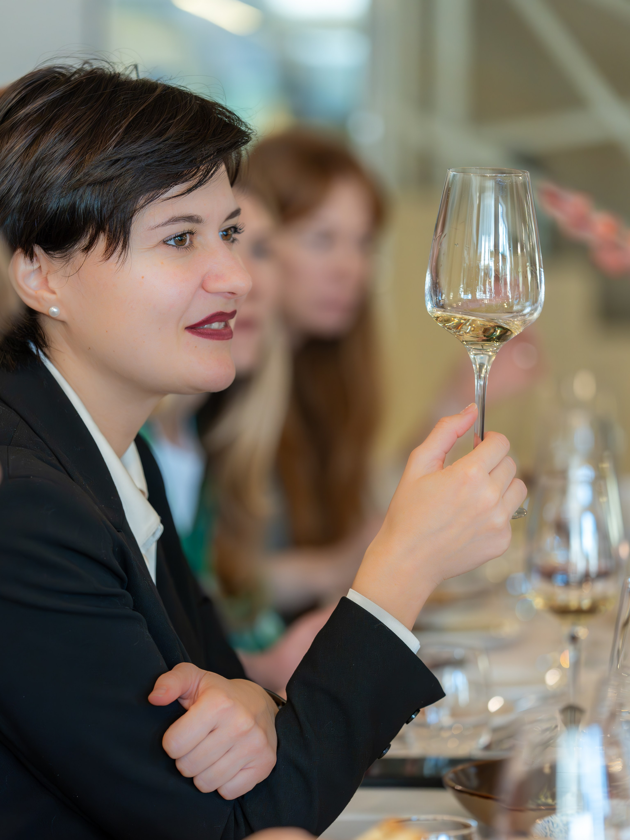 Литературная мастерская с Ольгой Шутовой в «Винотеррии». Репортажный фотограф в Красной Поляне и Сочи Павлюченко Екатерина