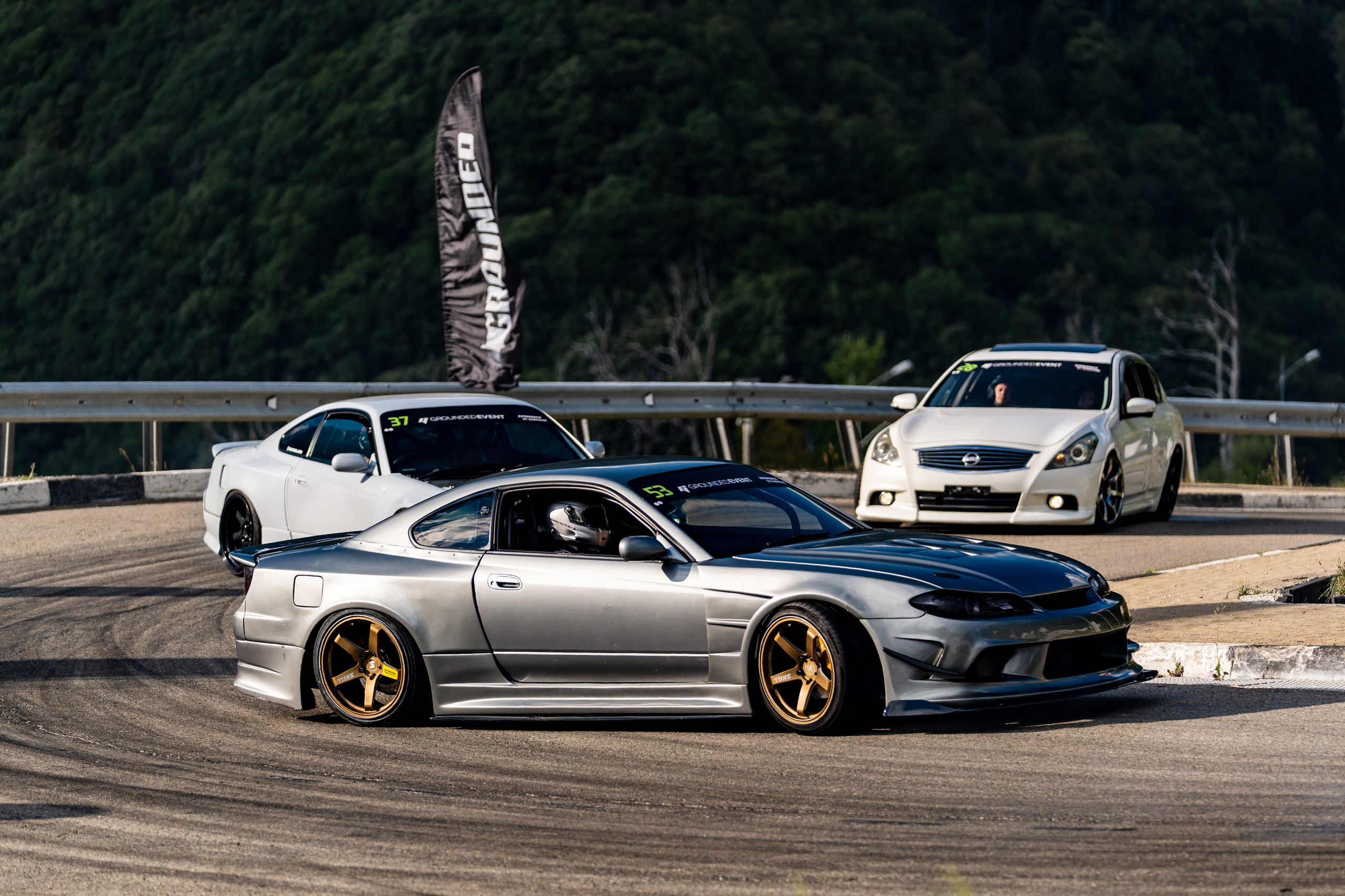 Автомобильные дрифт-гонки в рамках фестиваля Grounded 2024. Репортажный фотограф в Красной Поляне и Сочи Павлюченко Екатерина