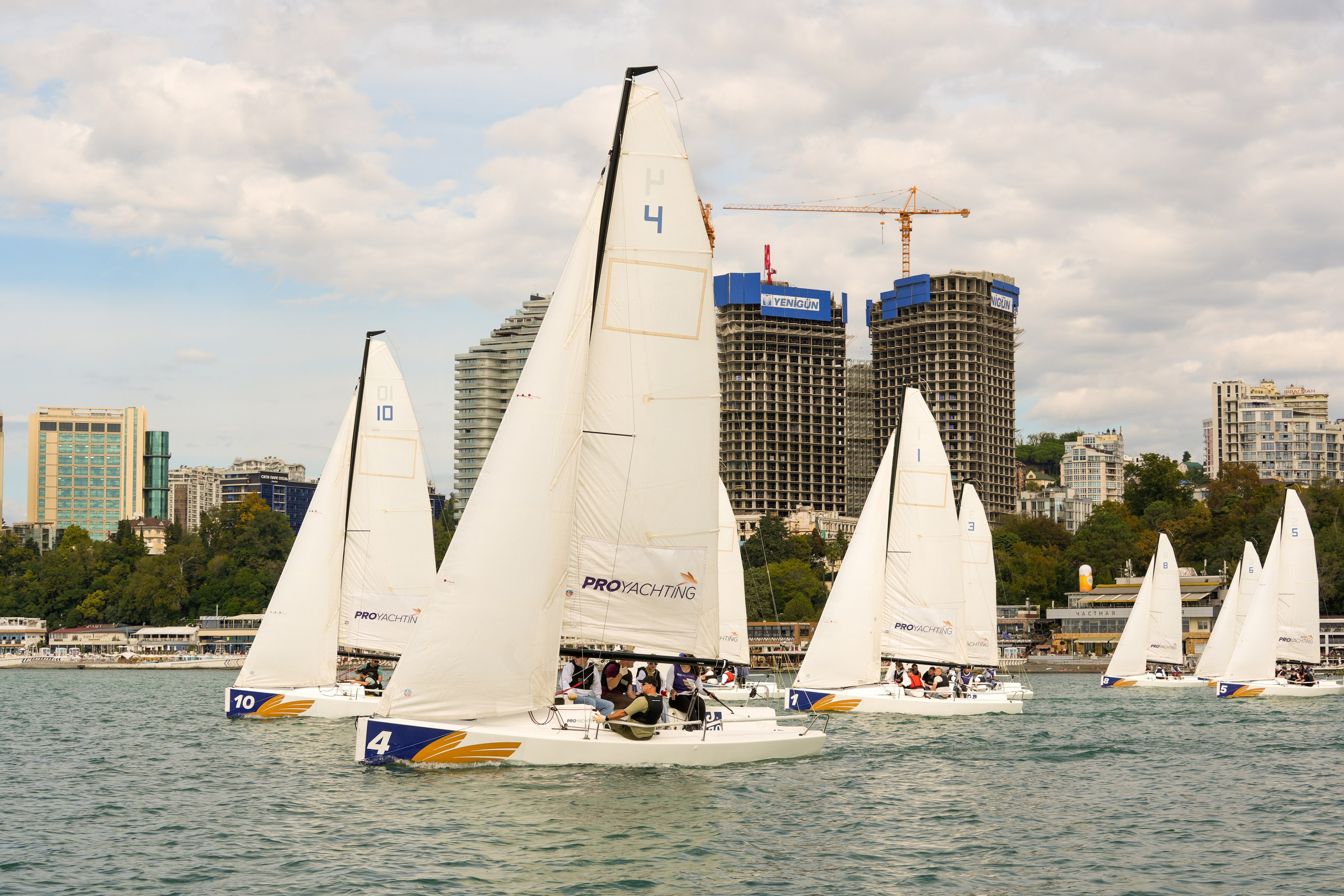 Яхтенная регата для компании Агрегатка. Репортажный фотограф в Красной Поляне и Сочи Павлюченко Екатерина