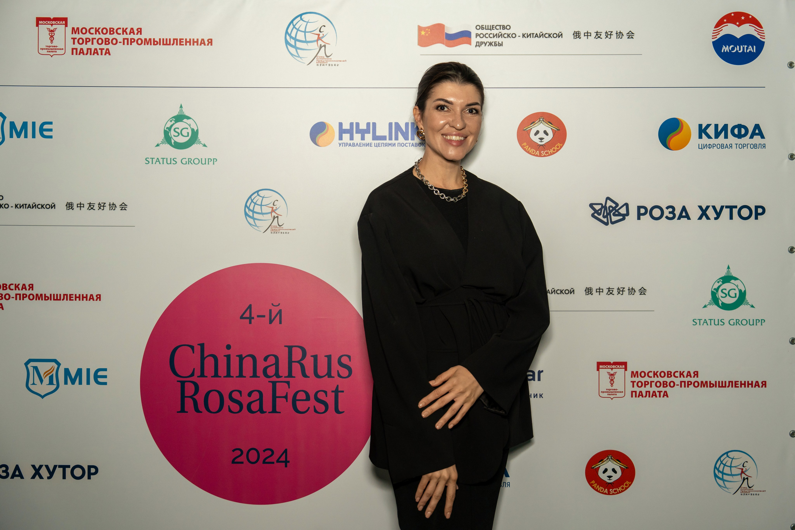 ChinaRosaFest 2024. Репортажный фотограф в Красной Поляне и Сочи Павлюченко Екатерина