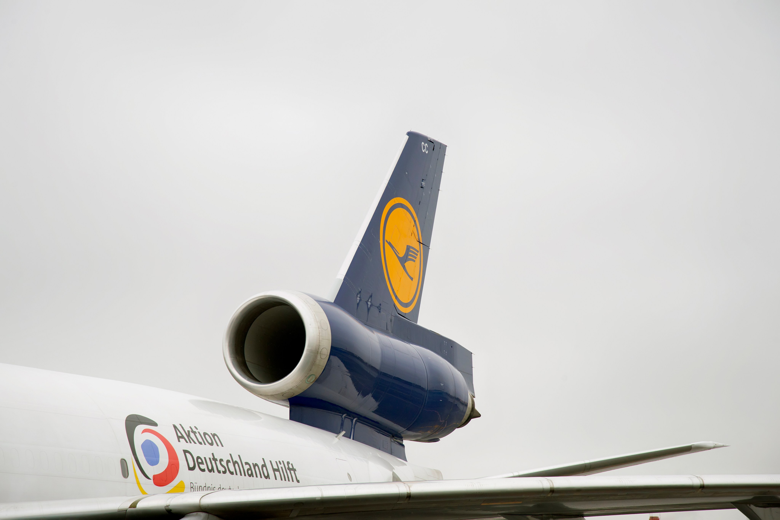 Авиация: самолеты, вертолеты, небесные зарисовки. От прошлого к будущему авиации через фотографию