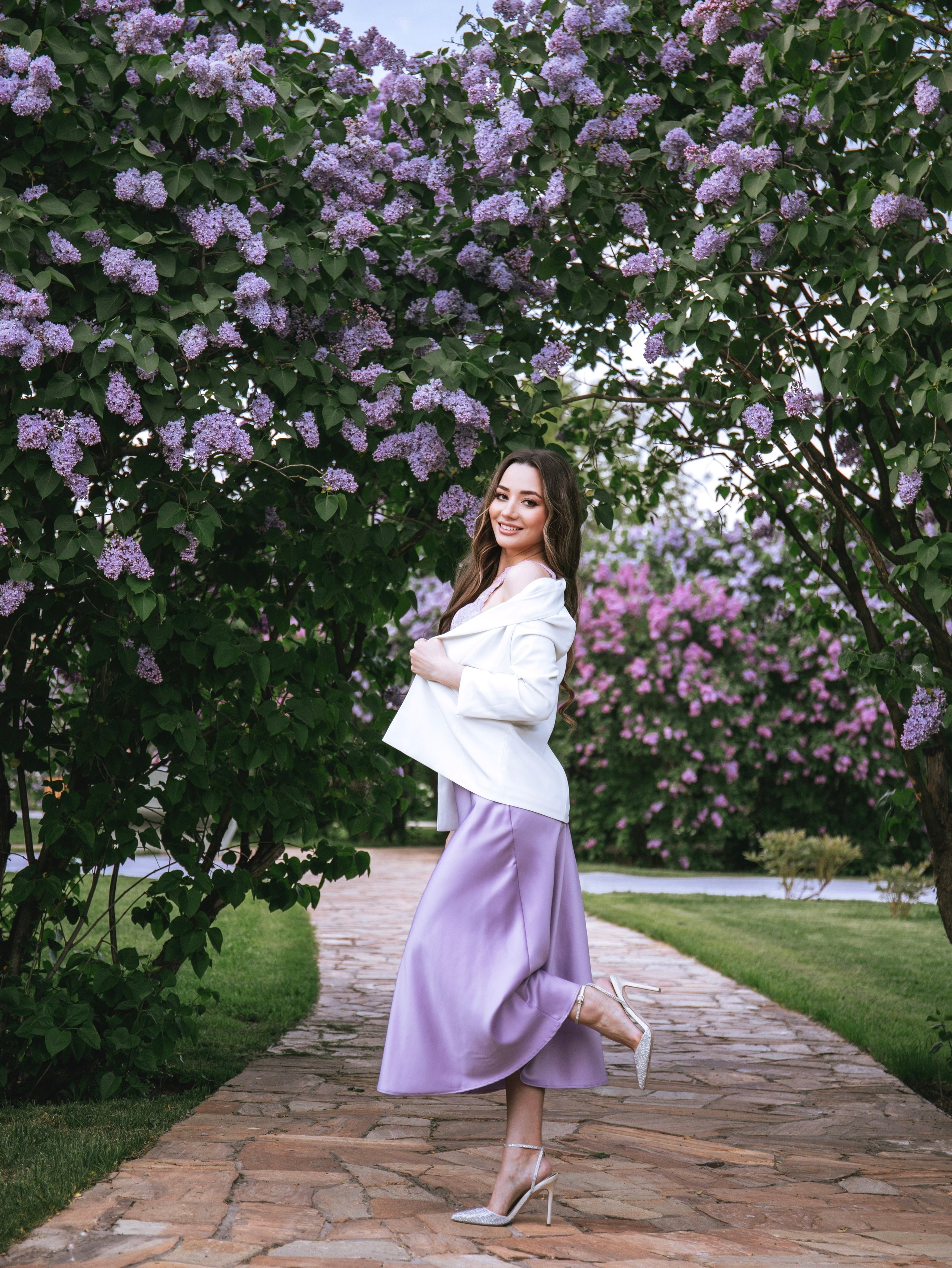 Цветение сирени на ВДНХ. Свадебный и семейный фотограф в Москве Мила Широких