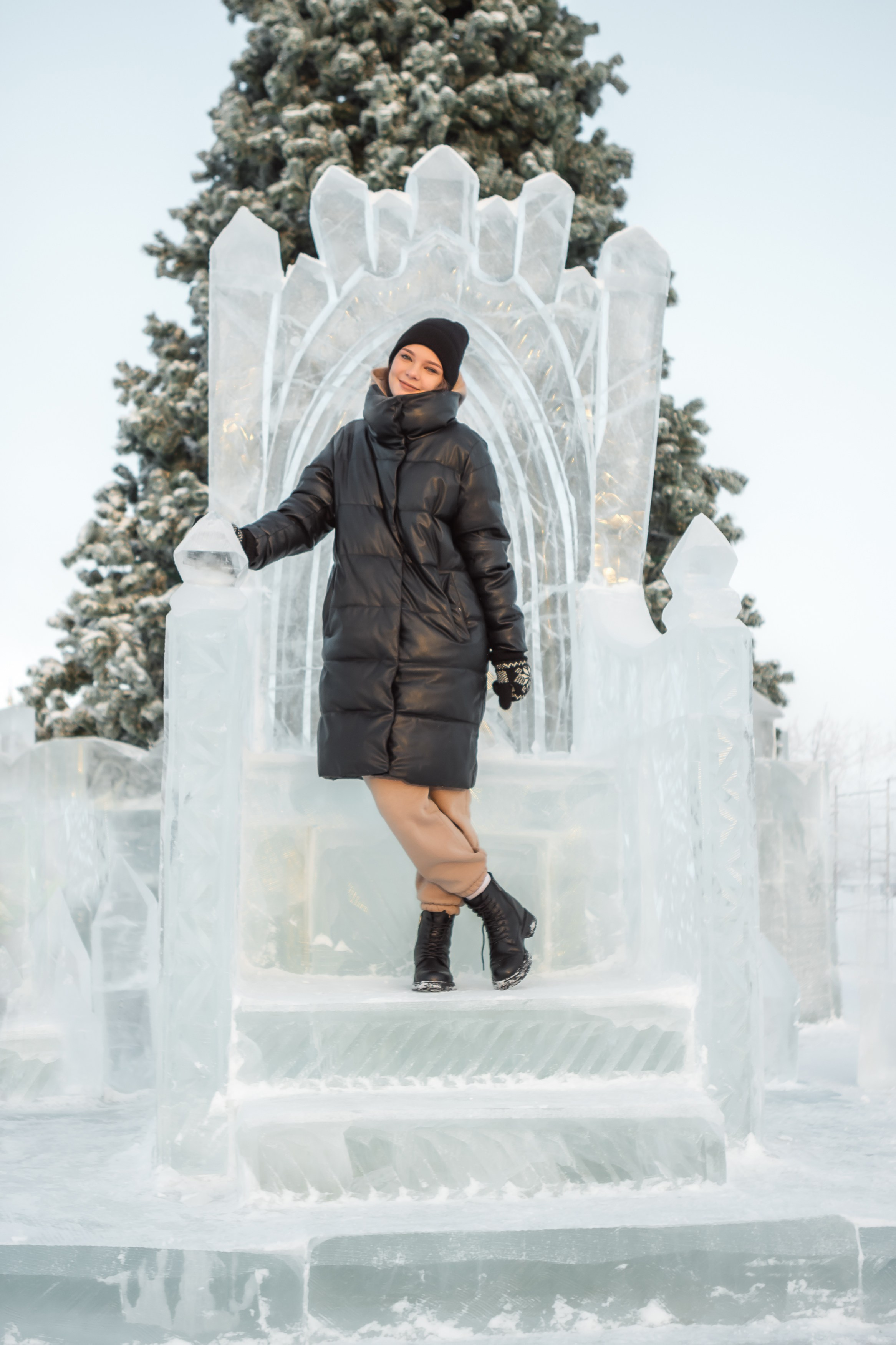 Ангелина в -38. Фотограф Губкинского