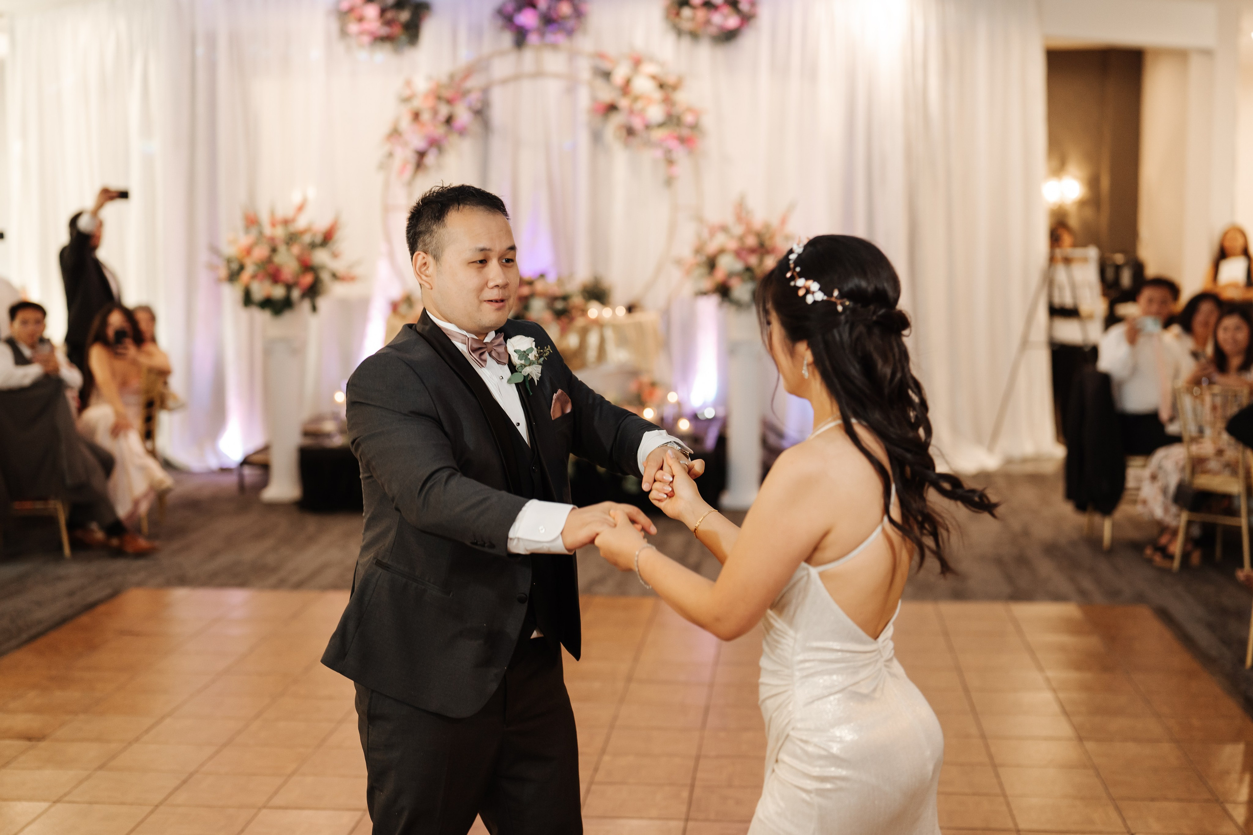 2025-08-16_AndreaChristopher. Ретушер Зенькевич Света