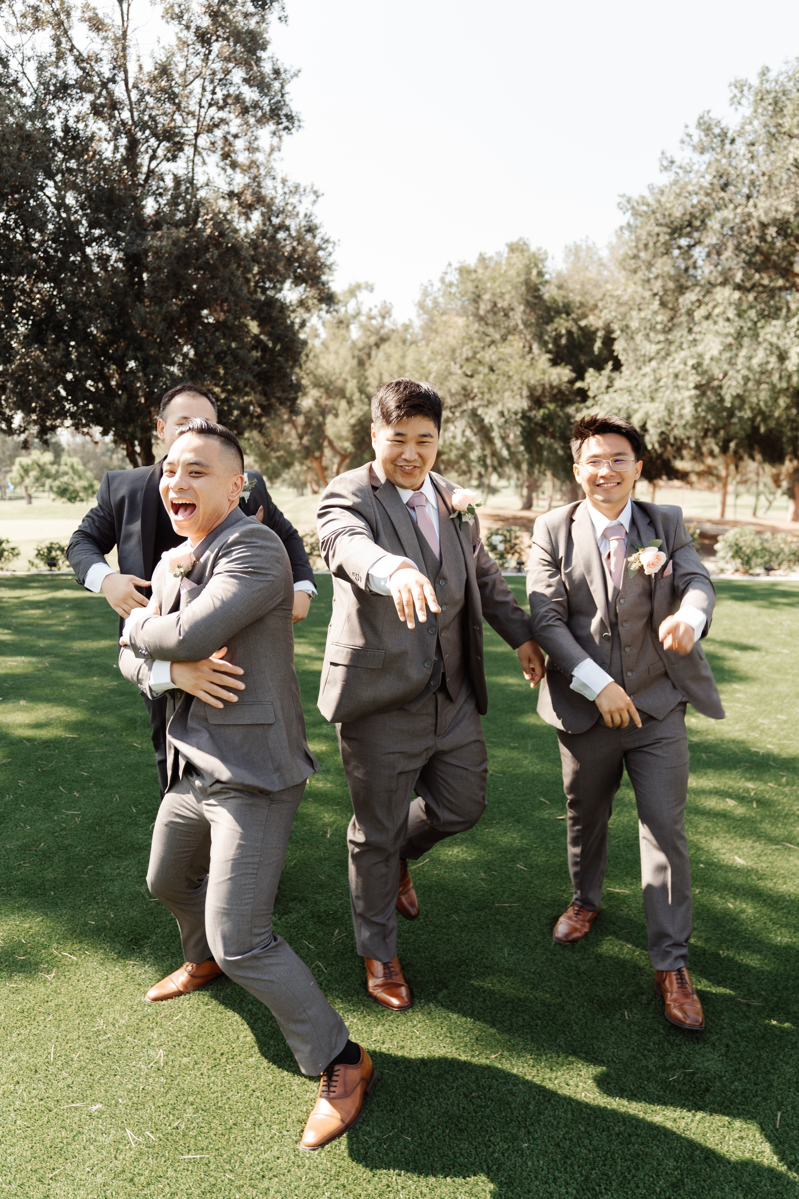 2025-08-16_AndreaChristopher. Ретушер Зенькевич Света