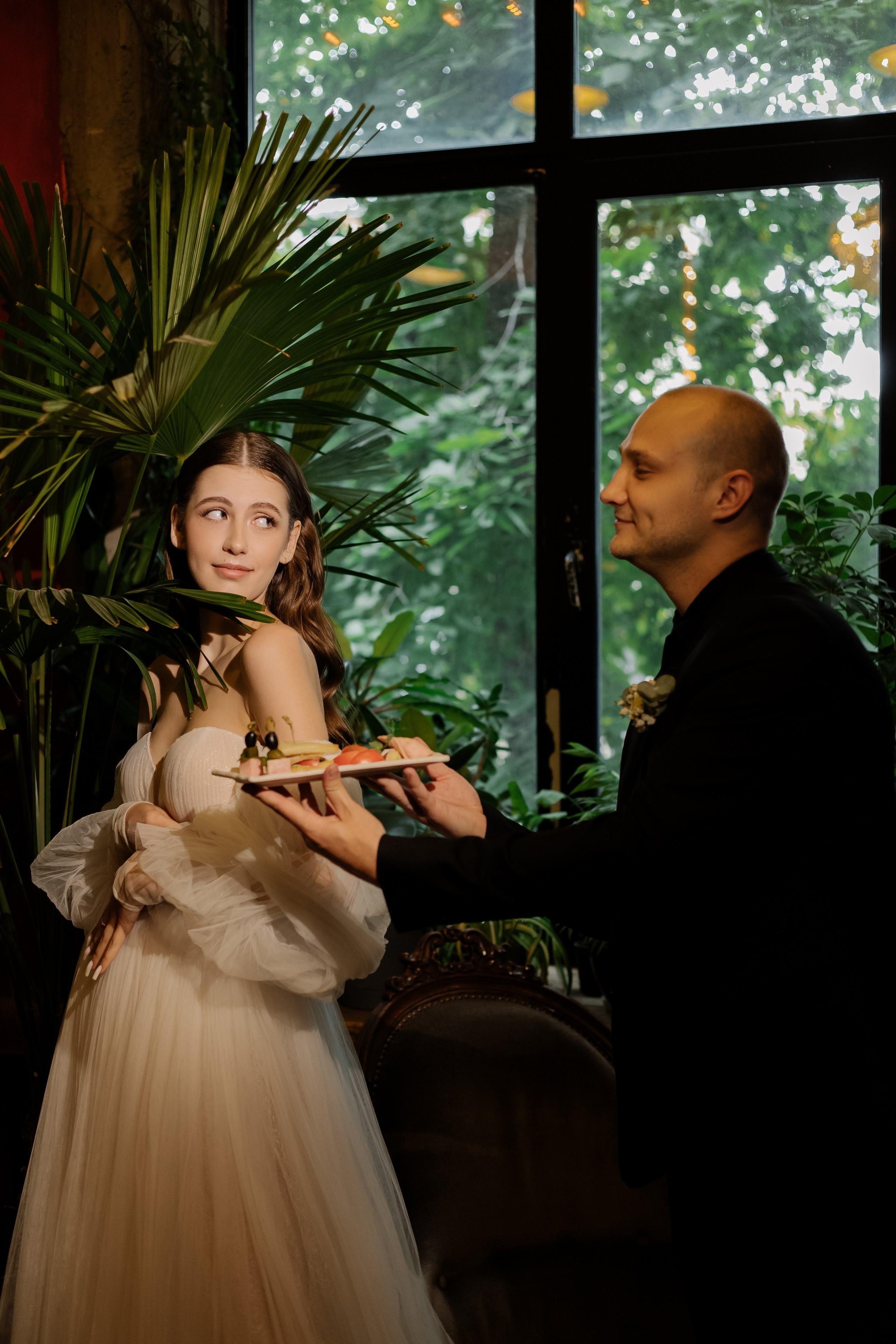 Цветочная локация. Свадебный фотограф Челябинск Полина Чеботарь