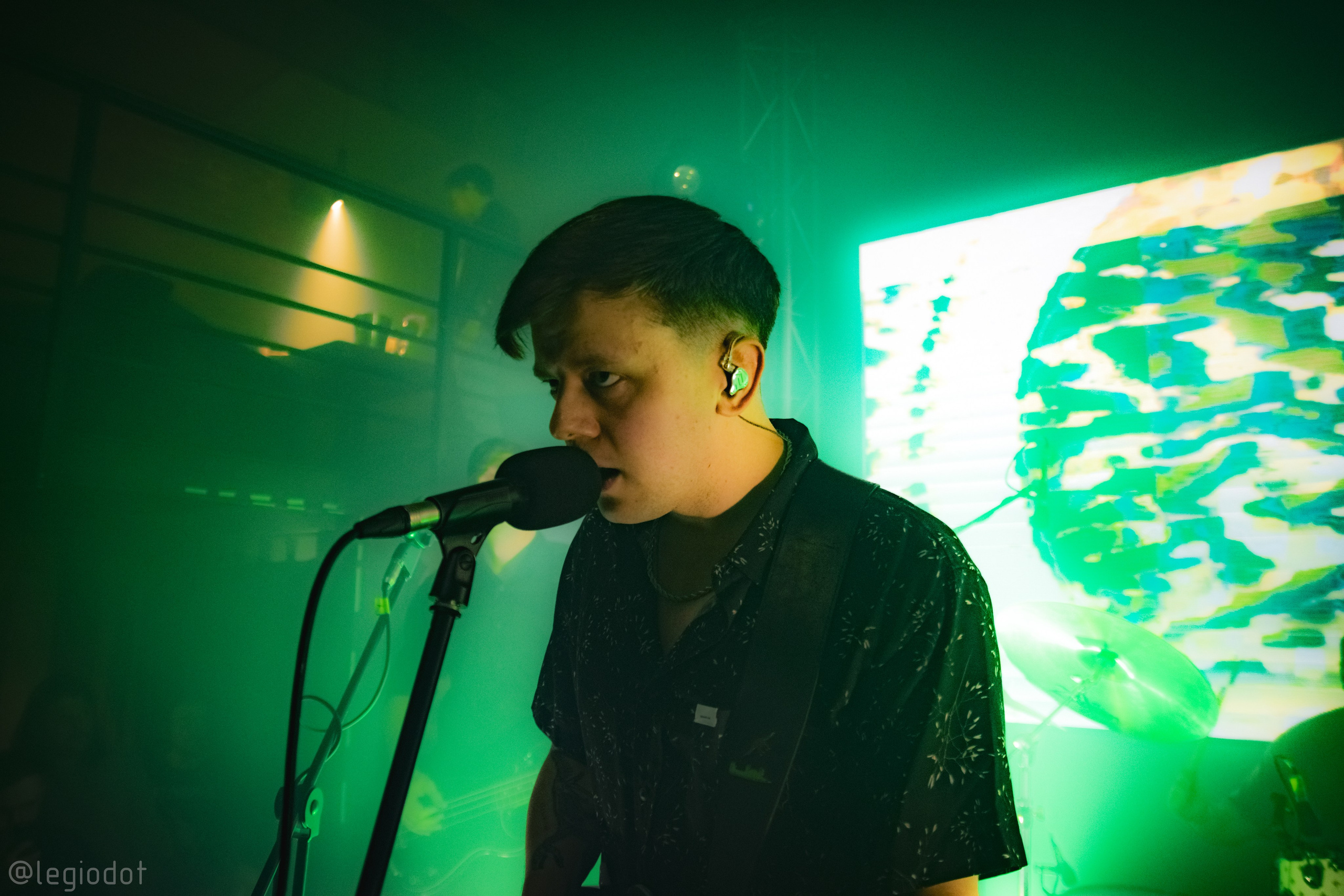 Show Me a Dinosaur & Naska 13.03.2025. Репортажный фотограф в Москве Legiodot