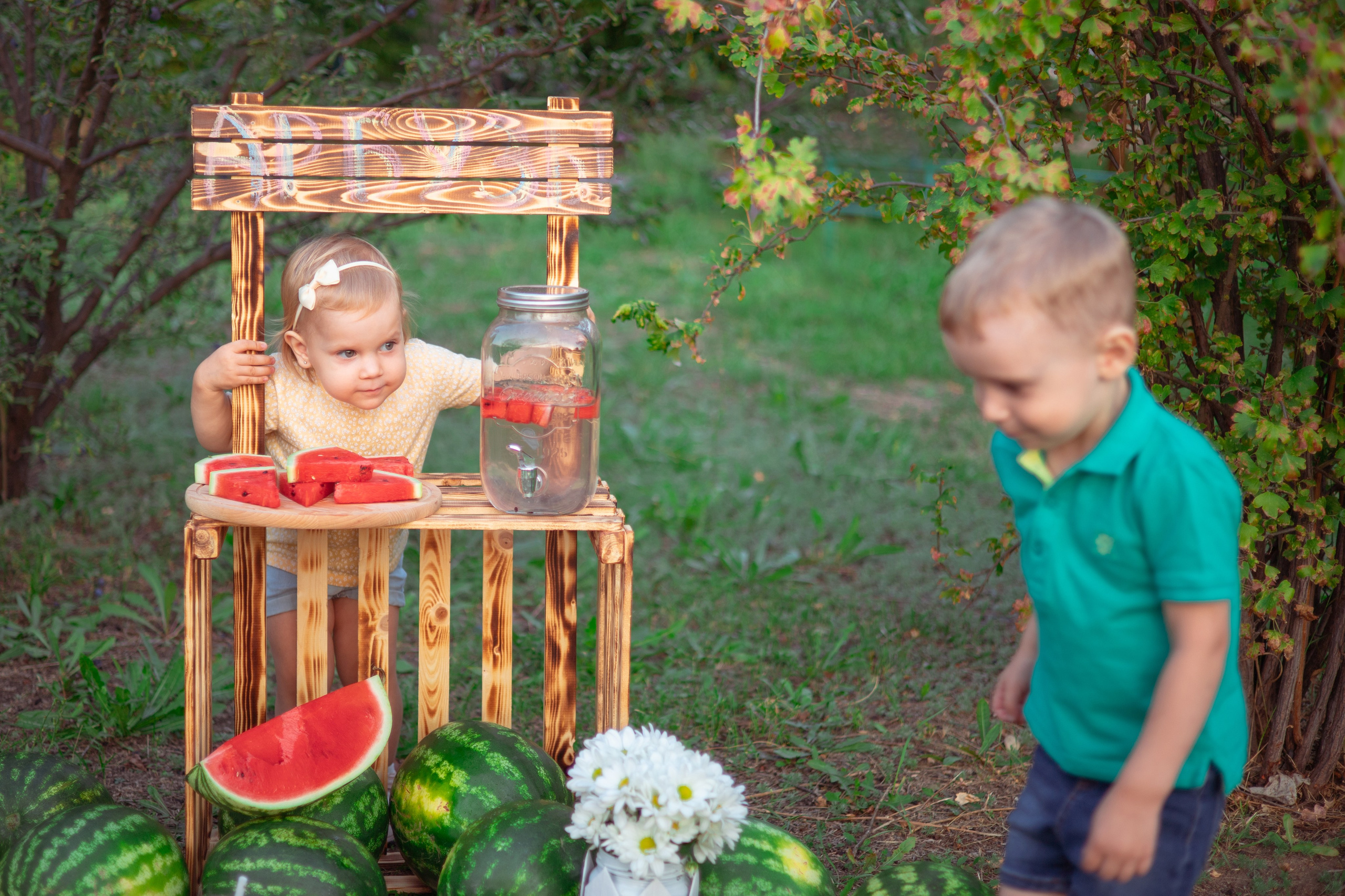 Полина и Даня арбузы. Семейный и детский фотограф в Михайловке Татьяна Лестьева
