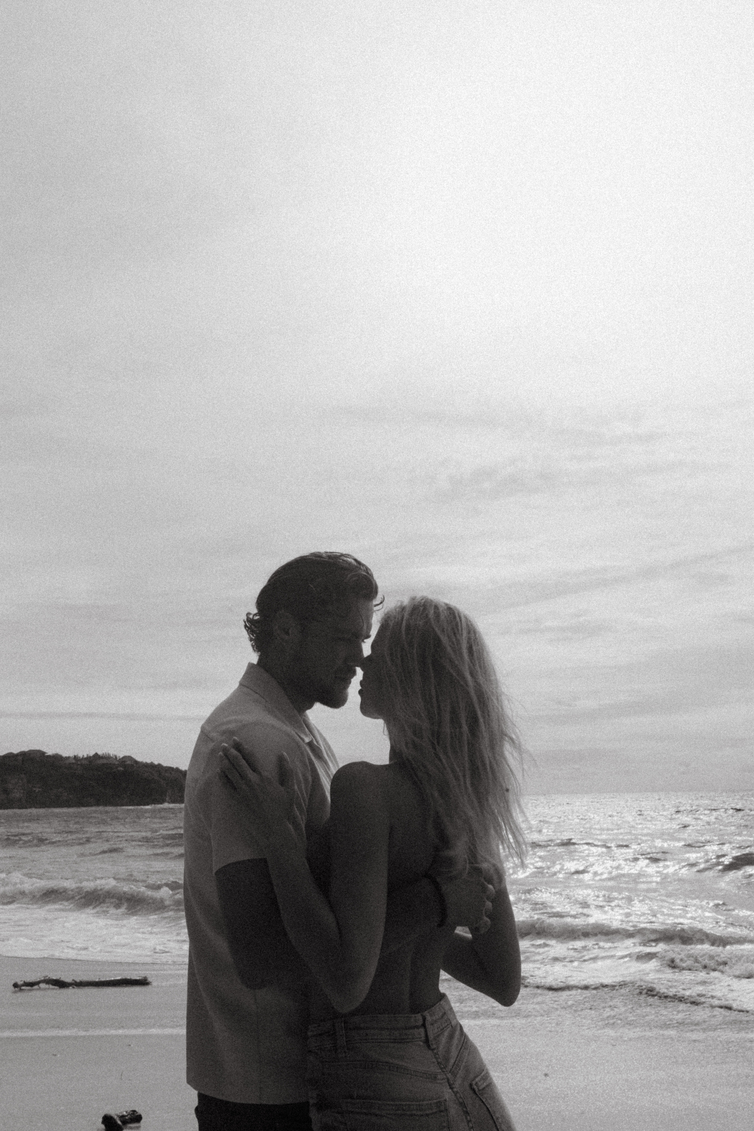 Love story на пляже. Фотограф Москва Дмитрий Курасов