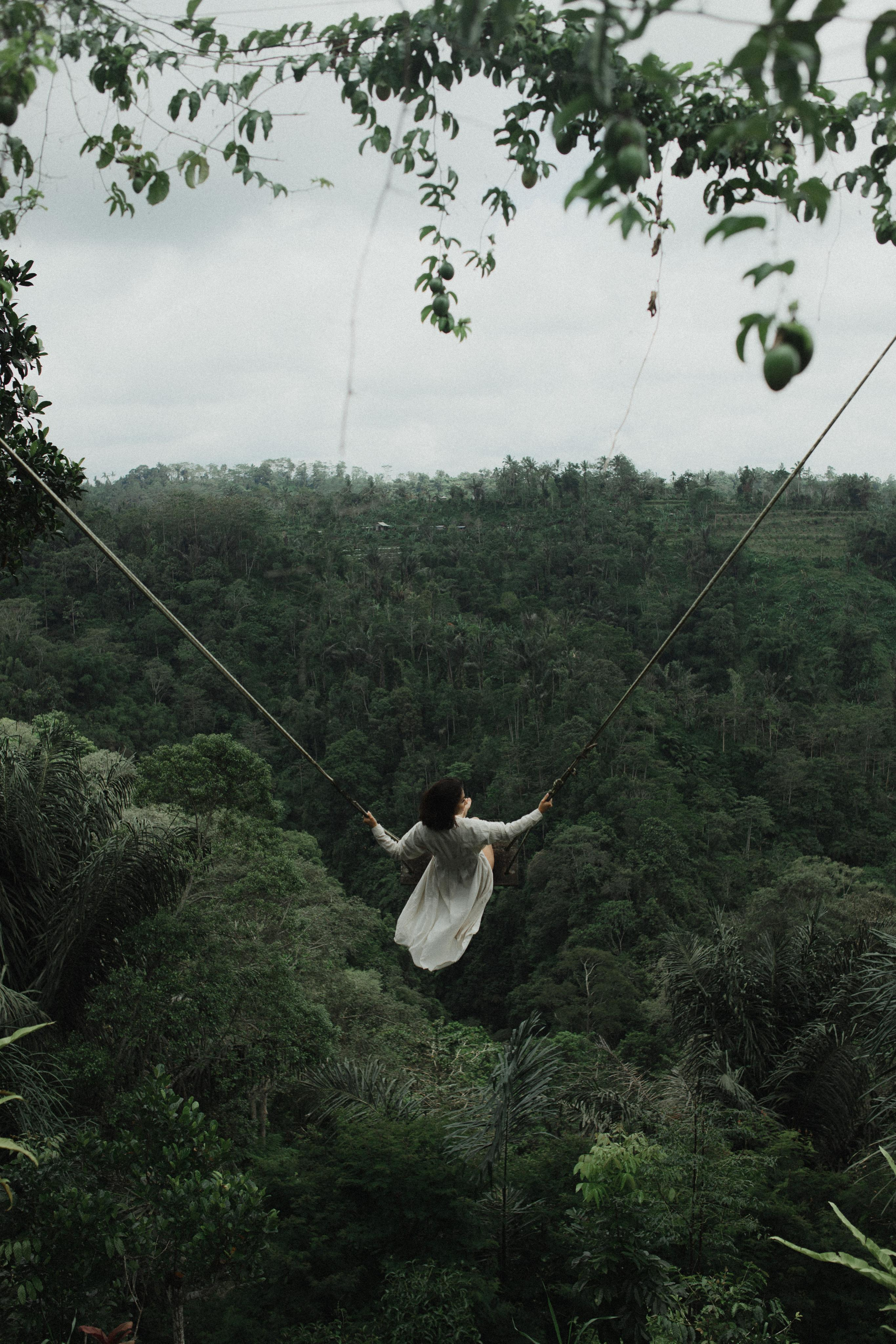 Фотосессия Карины на водопаде. Фотограф Москва Дмитрий Курасов