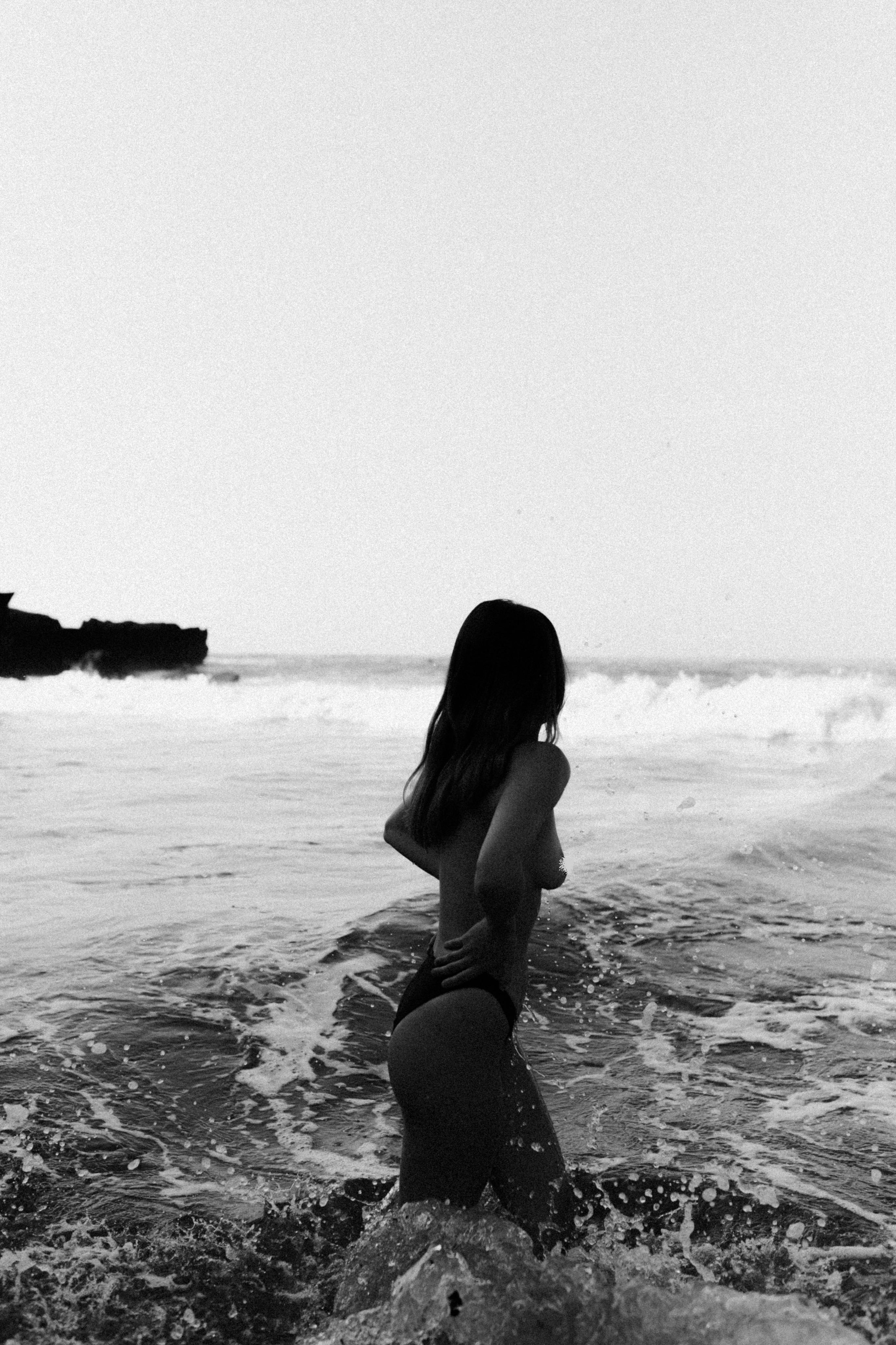 Съемка Кати Семеновой на секретном пляже Бали. Фотограф Москва Дмитрий Курасов