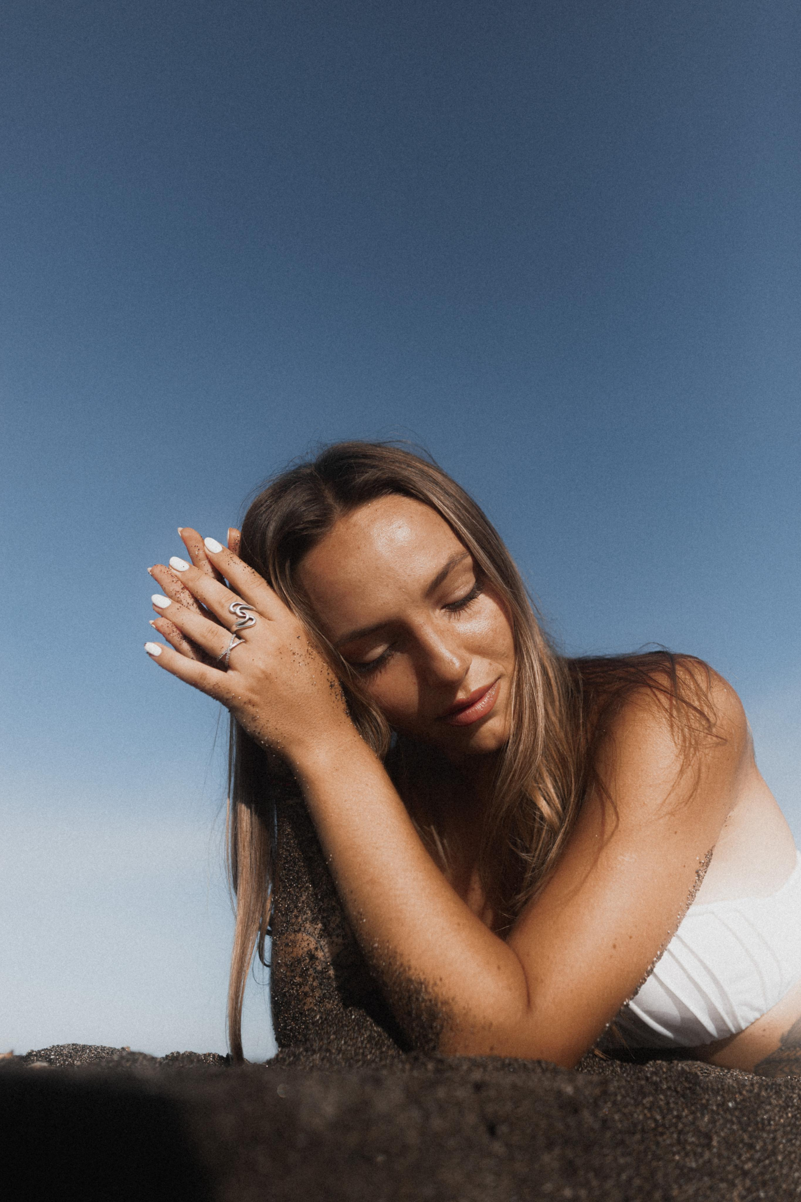 Фотосъемка на Бали с байком на пляже. Фотограф Москва Дмитрий Курасов