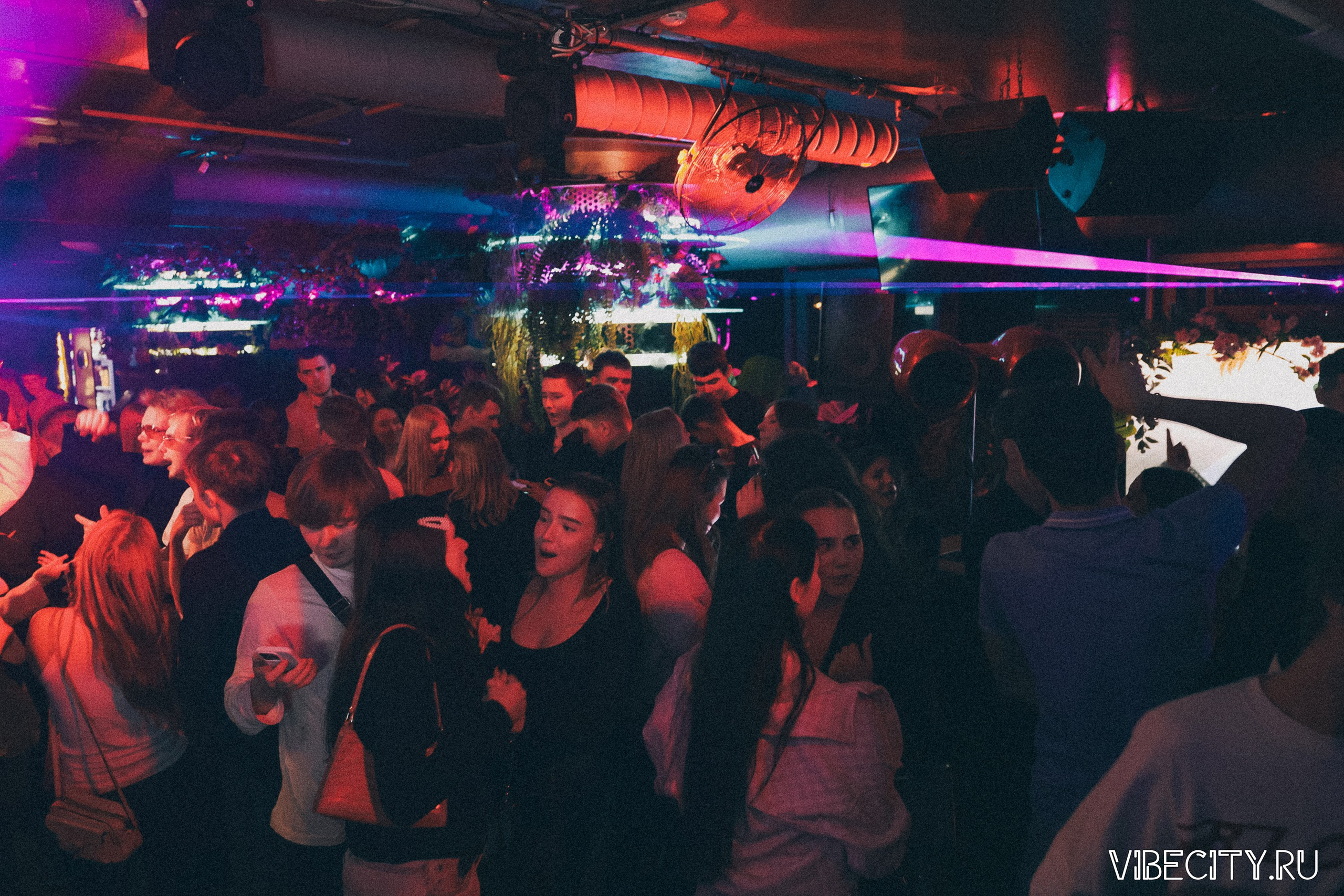 DOUBLE U. VIBECITY.RU Вайб Сити Ру Фоторепортажи Фотоотчеты Калининград