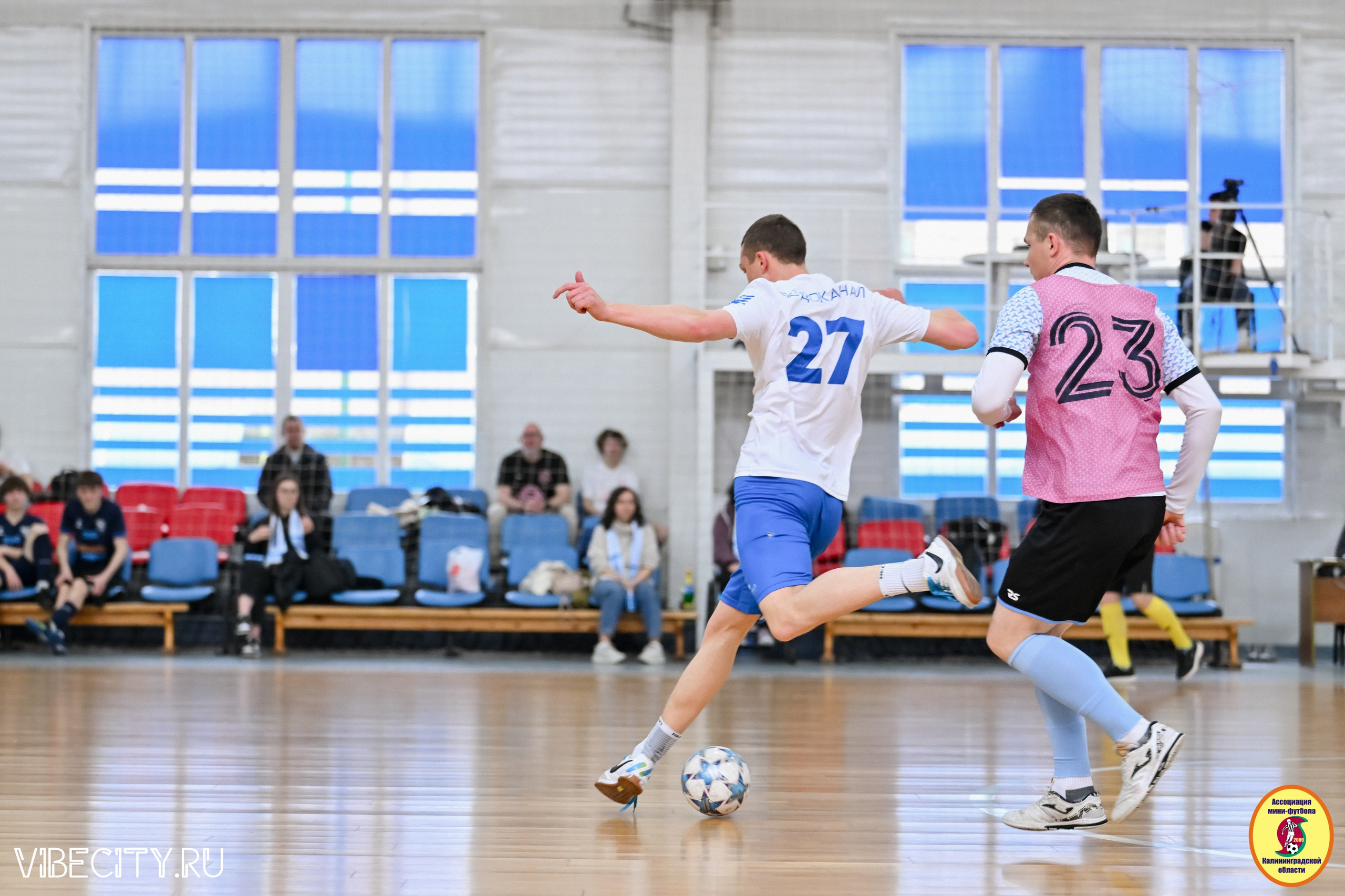 8 тур Корпоративной Бизнес-Лиги по футзалу. VIBECITY.RU Вайб Сити Ру Фоторепортажи Фотоотчеты Калининград