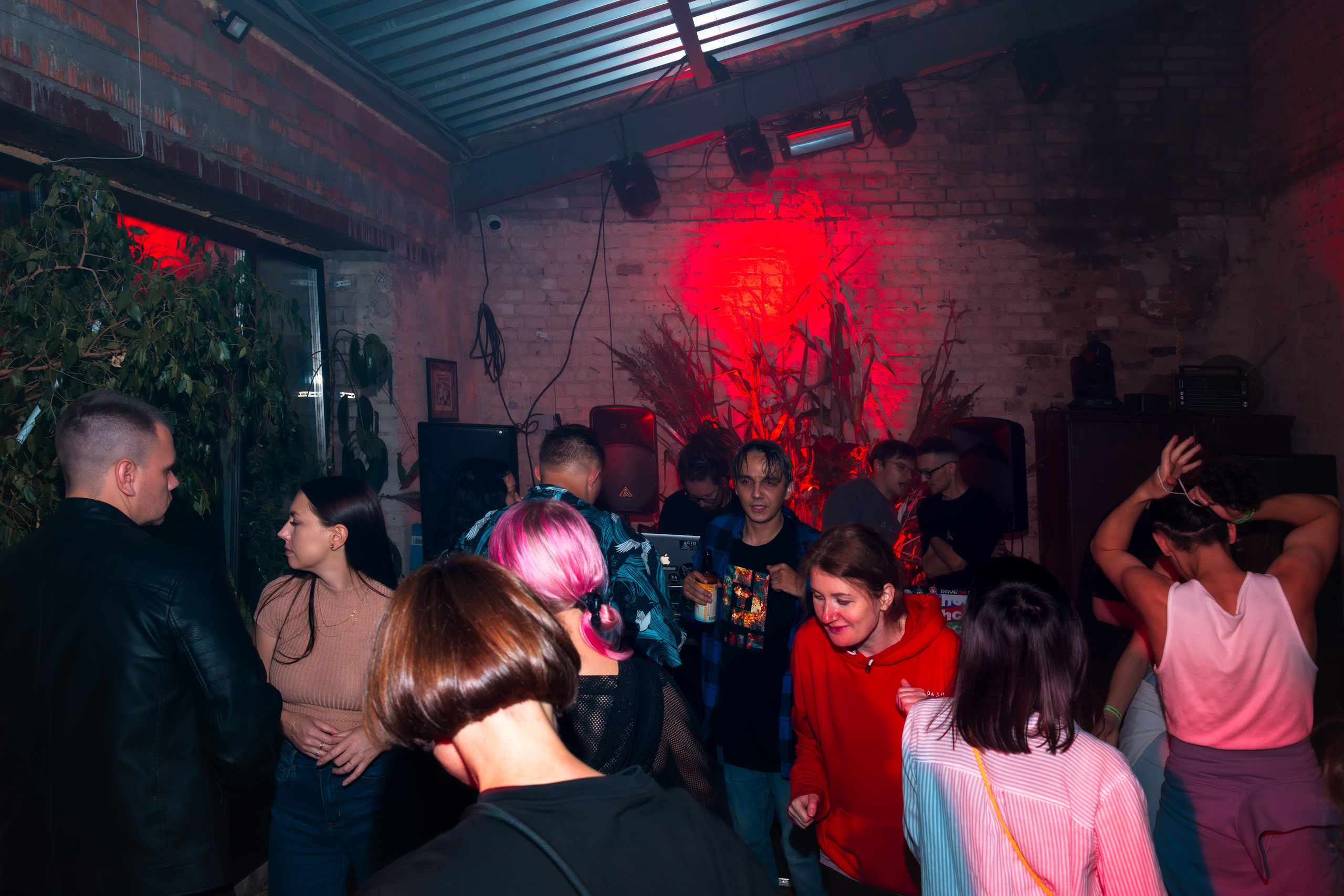 Вечеринка в баре «Бетон» 20.09.2025 год. Фотограф Евгений Егоров