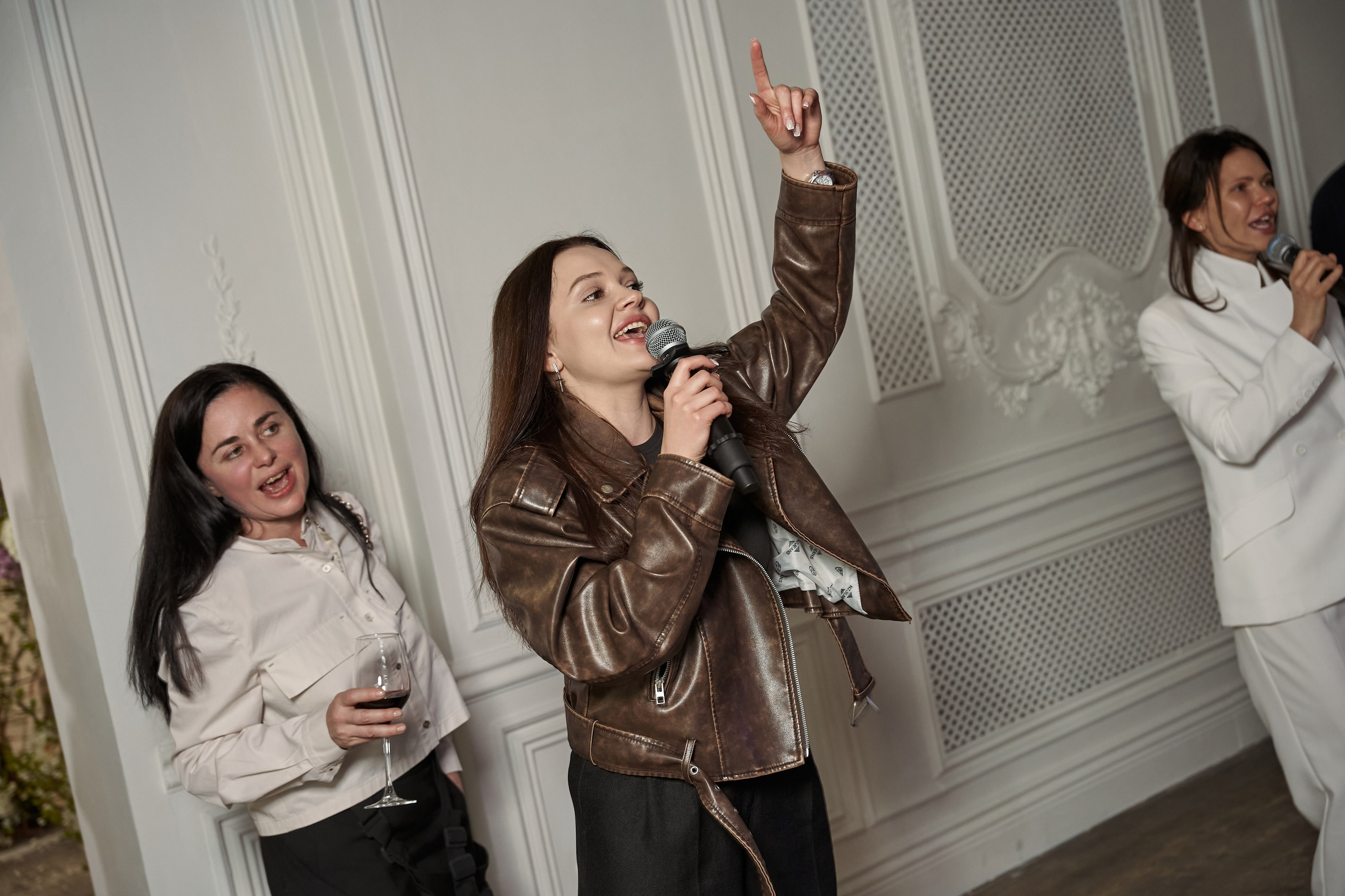 ГАЛА УЖИН. PRO-AGELESS