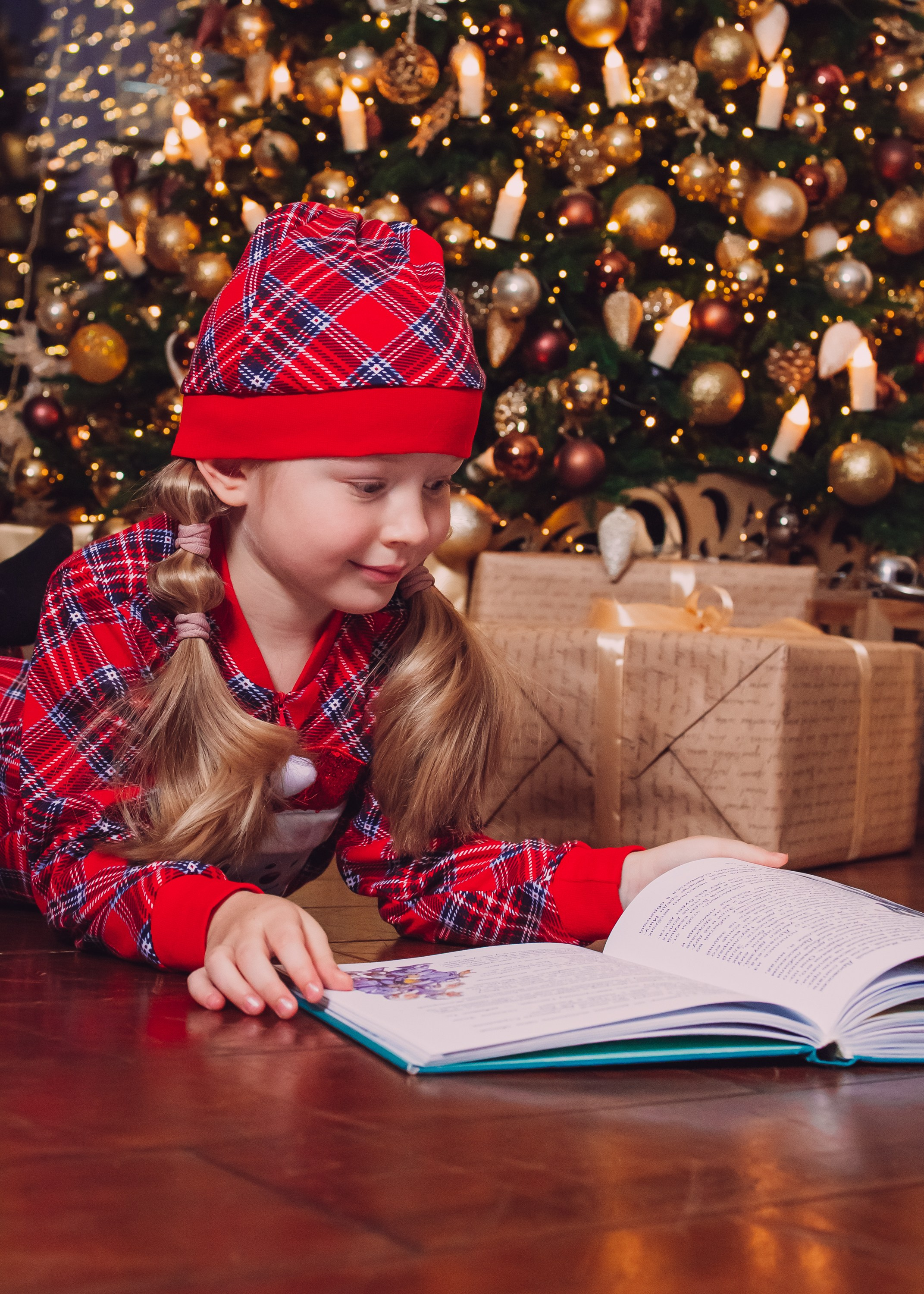 Новогодняя съемка в студии Алеси Марии. Агенство фотографов под любой запрос. Москва