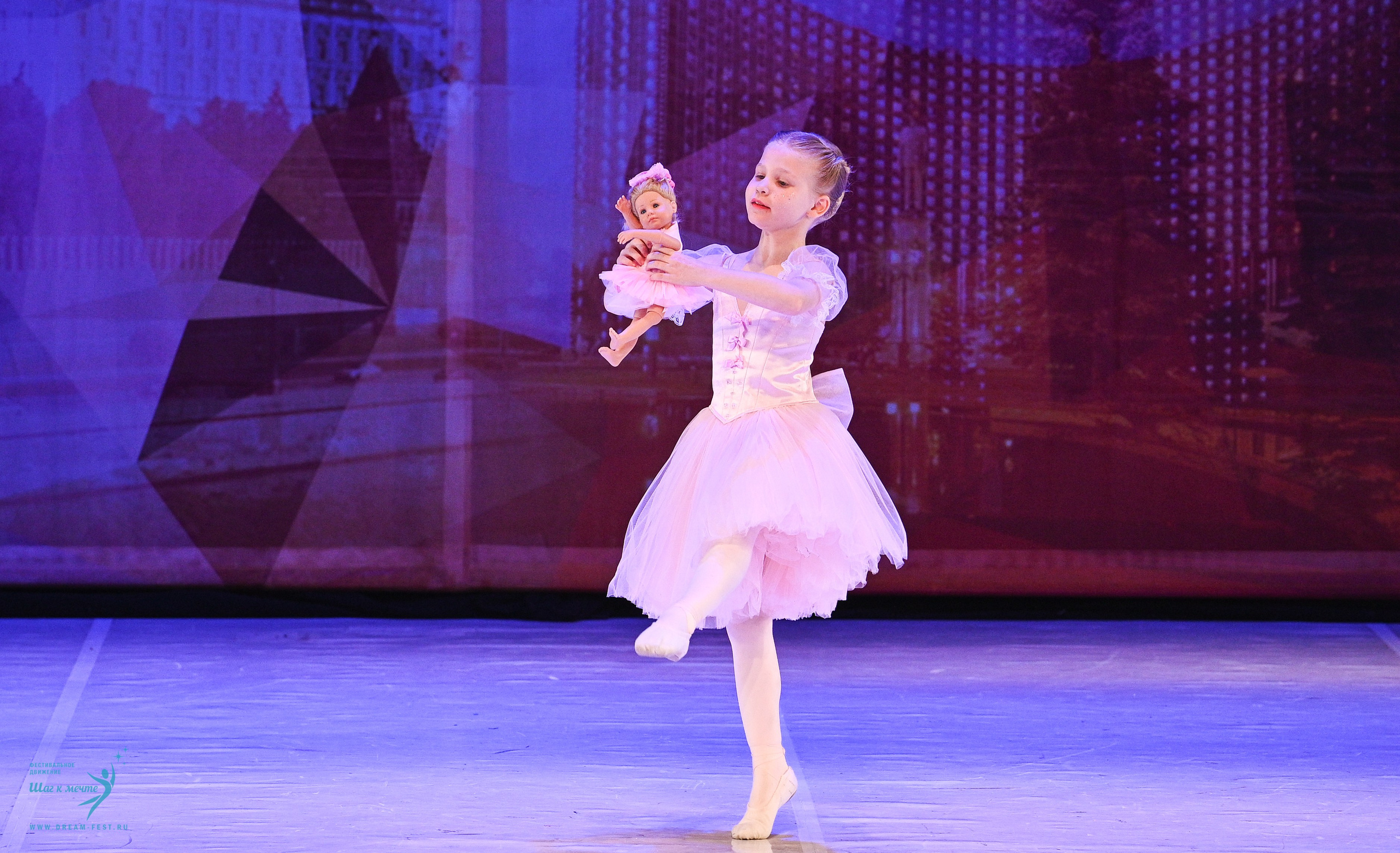 17.05.2025 «Московский Звездопад» Фестивальное движение «Шаг к мечте» г. Москва. Медиастудия Фото Концепт