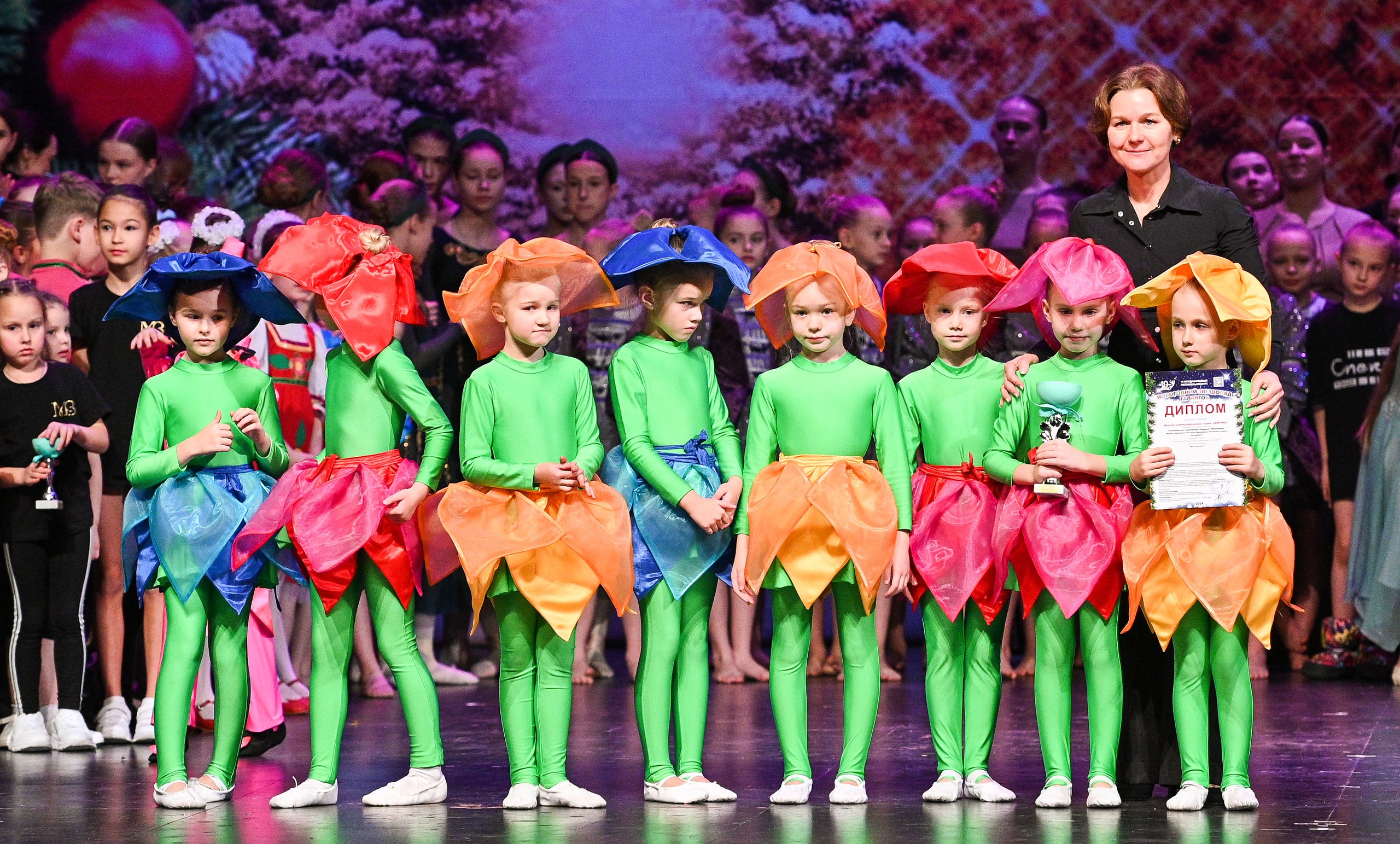 14.11.2024 «Новогодний Звездопад Талантов» Фестивальное движение «Шаг к мечте» г. Москва. Медиастудия Фото Концепт