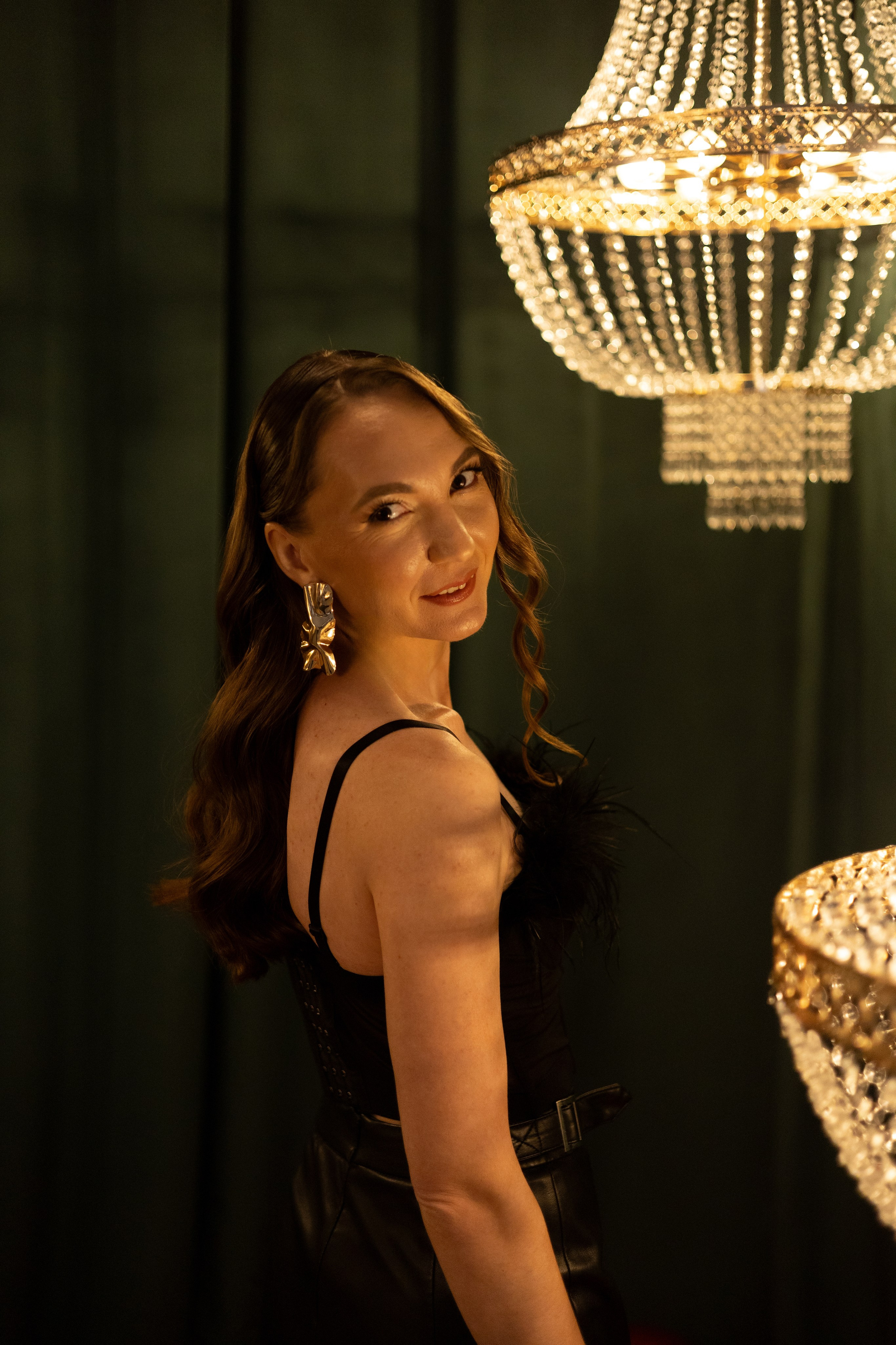 ЖЕНСКИЕ ПОРТРЕТЫ СТУДИЯ 2026. Фотограф Красноярск съемки лавстори, фотосессия в студии, портретная съемка, творческие фотосессии