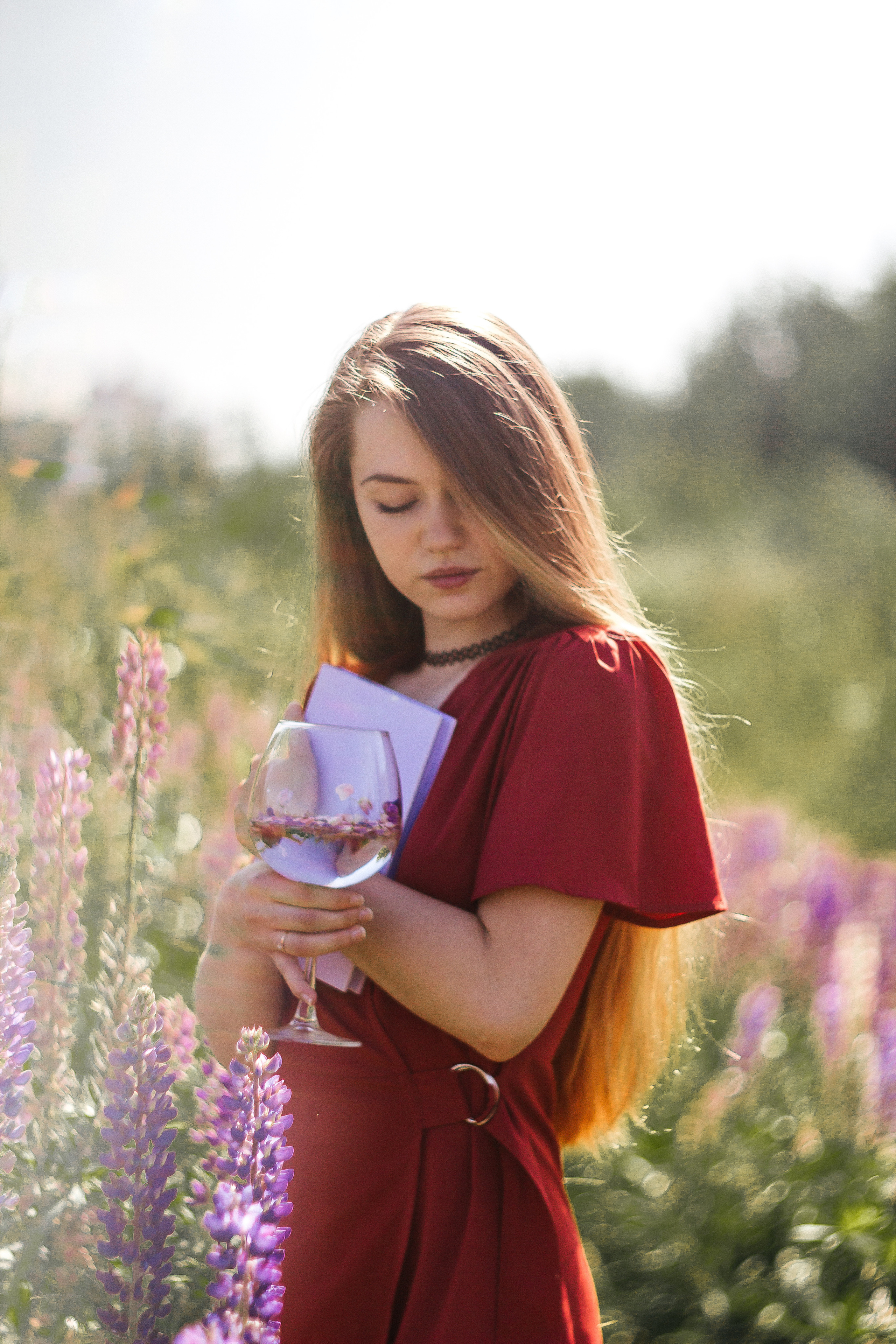 Люба. Люпины. Фотограф в Санкт-Петербурге Матвиенко Яна