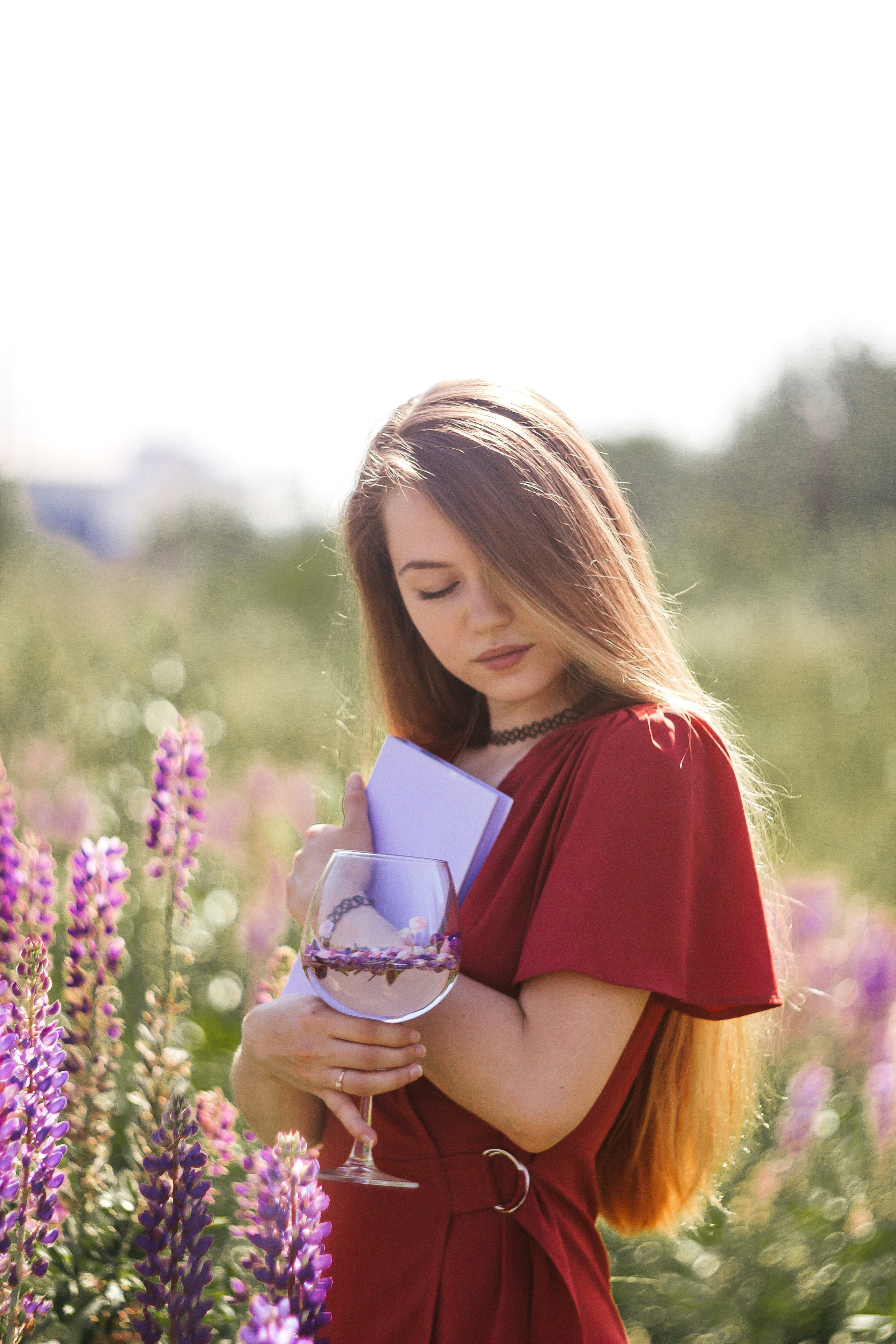Люба. Люпины. Фотограф в Санкт-Петербурге Матвиенко Яна