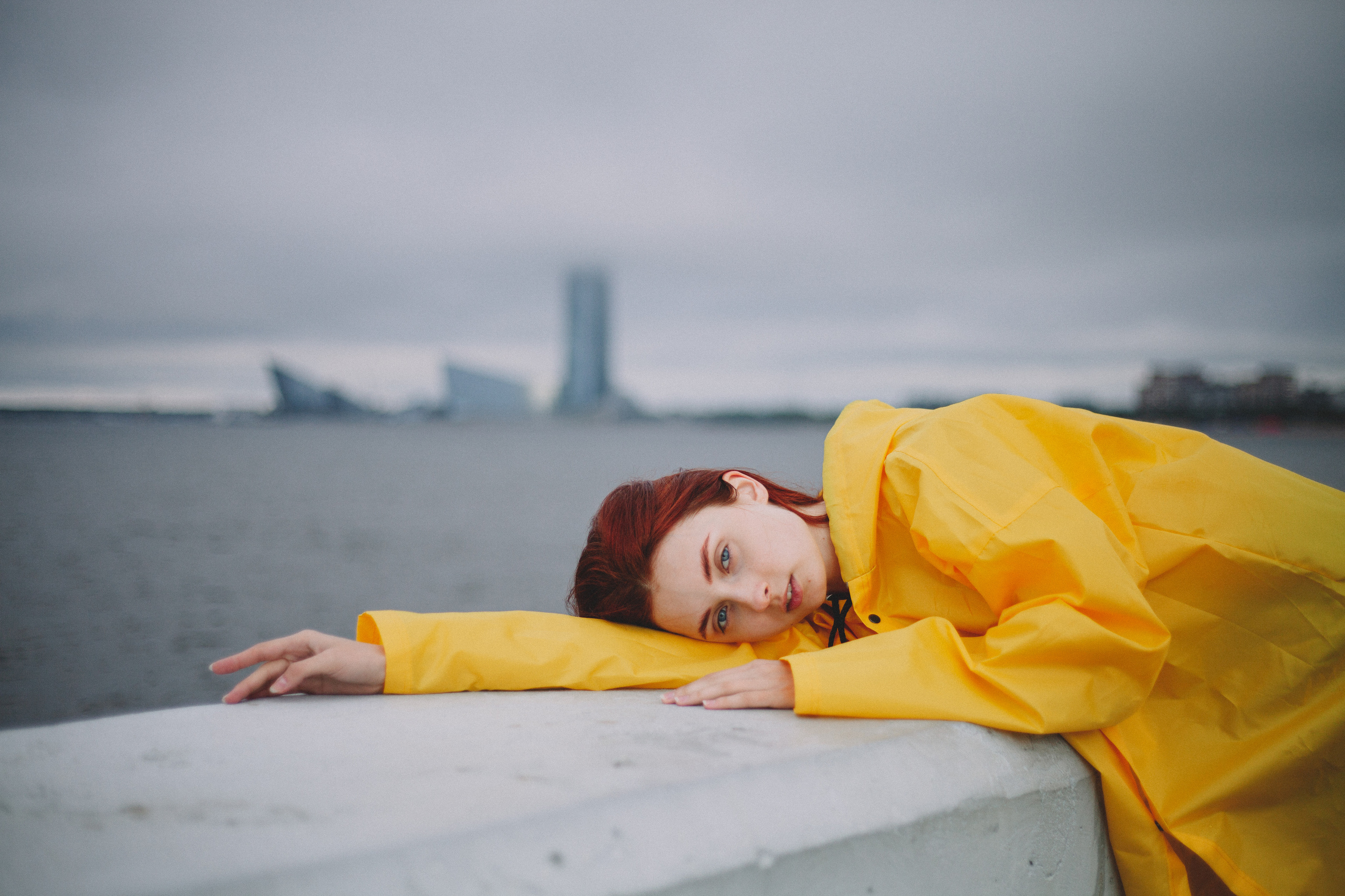 Алена. Дождевик. Фотограф в Санкт-Петербурге Матвиенко Яна