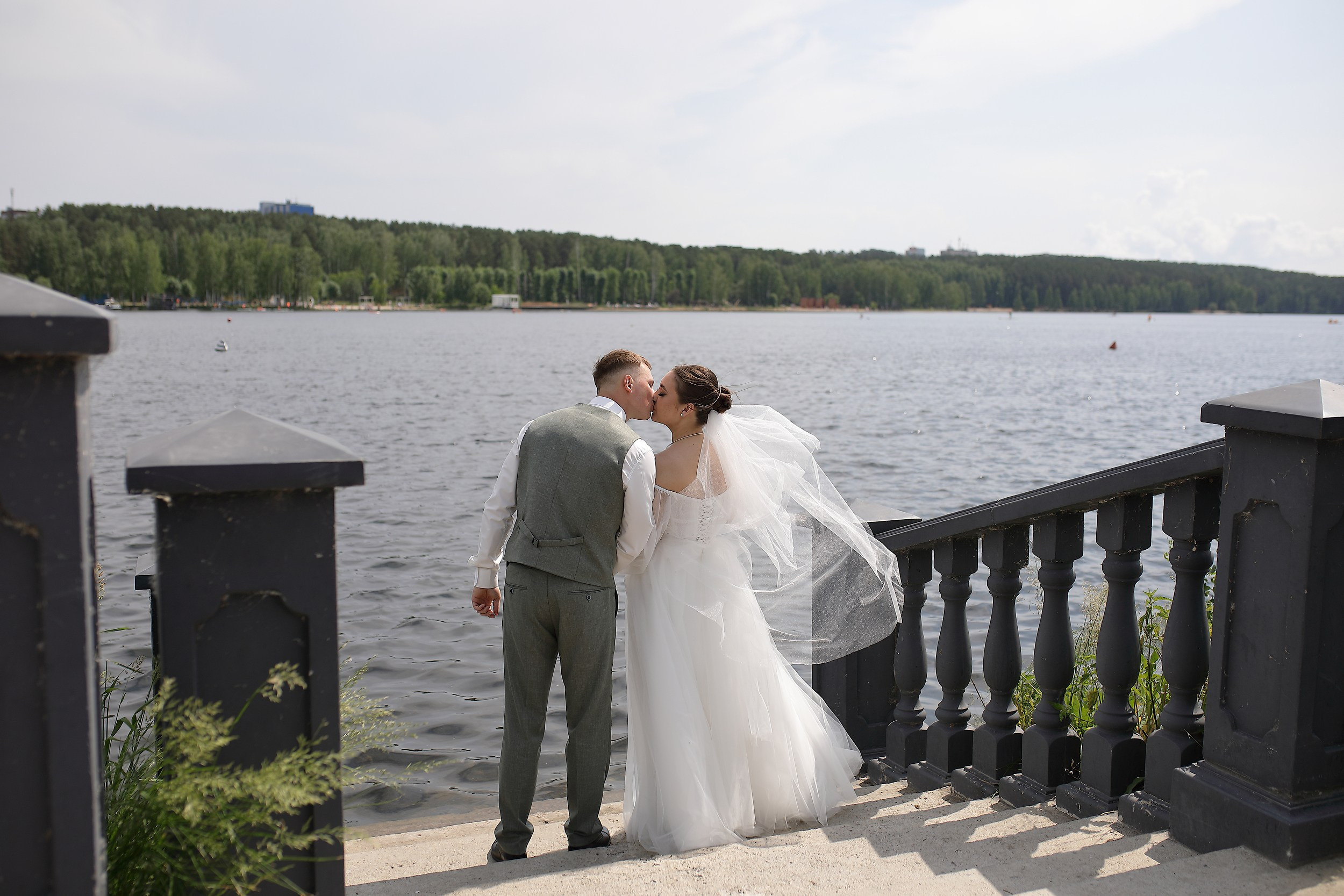 Роман и Софья. Свадебный и семейный фотограф и видеограф в Екатеринбурге Полянские Тимур и Анастасия