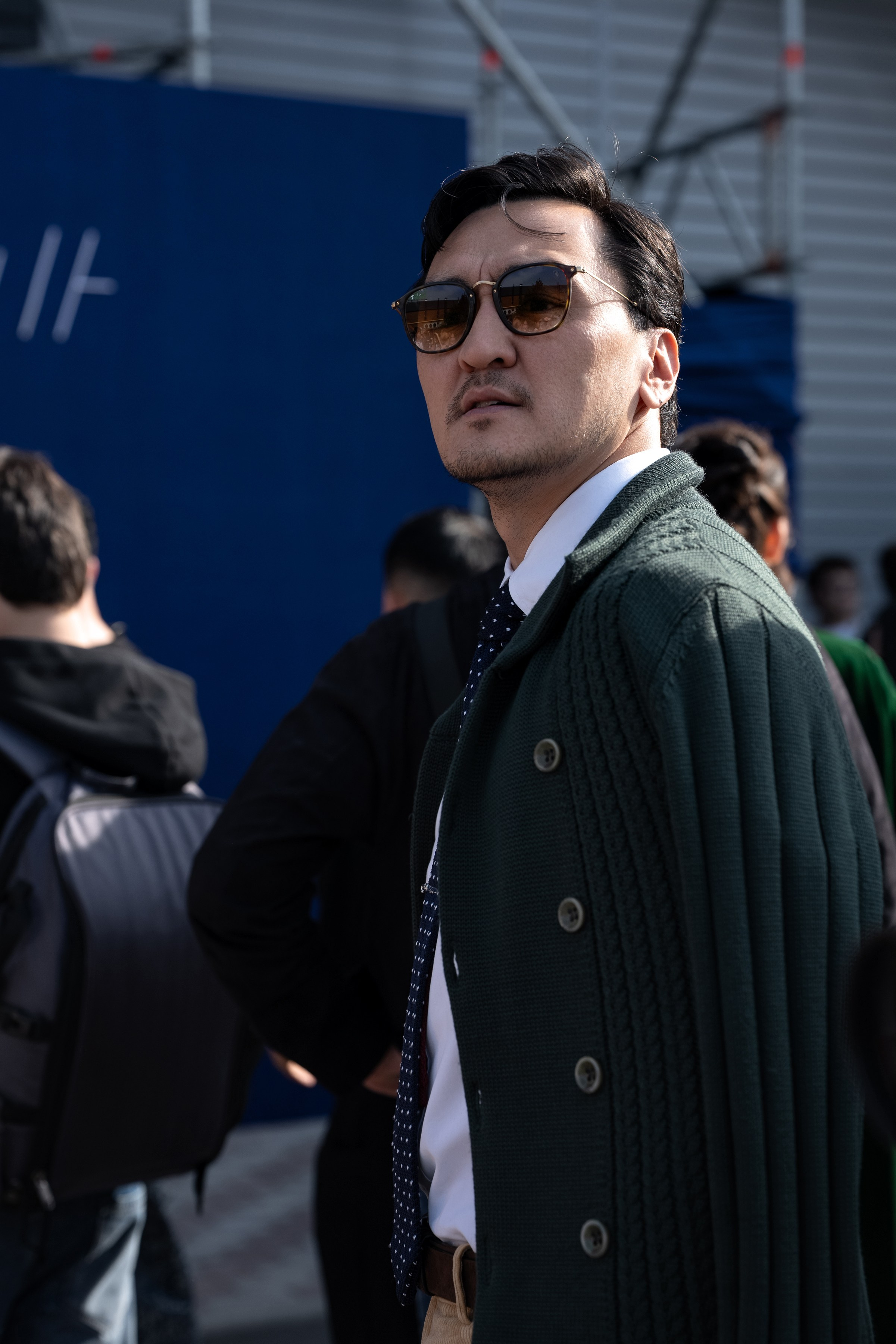 Visa Fashion Week Almaty Pre-Fall 2026 April StreetStyle Day 1. Сайт Алматинского НЮ АРТ, будуар и фэшн фотографа Дениса Карпенко