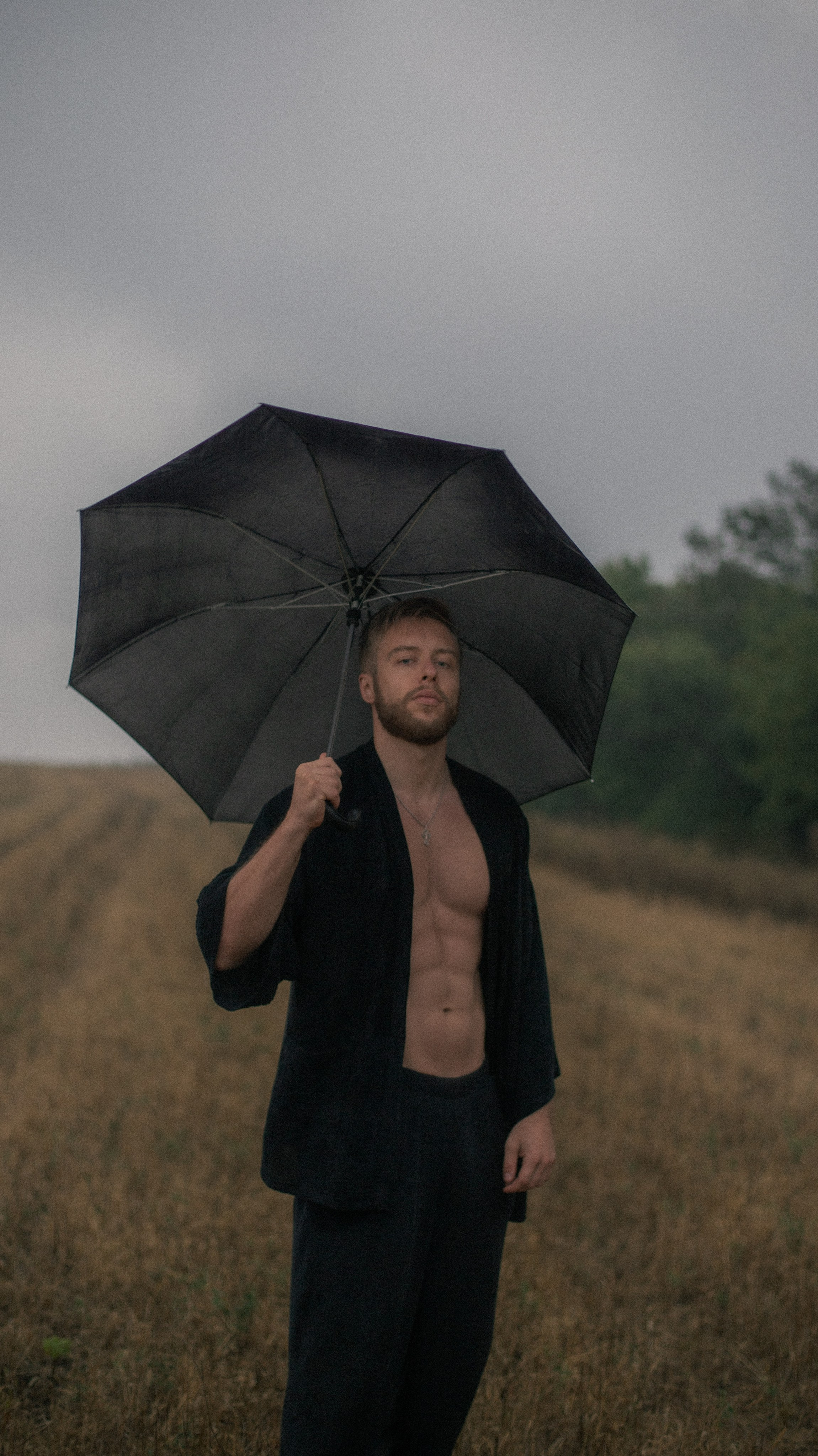 Люди дождя. Фотограф. Пейзажи, макро, портреты. Город Енакиево, без границ в съёмке