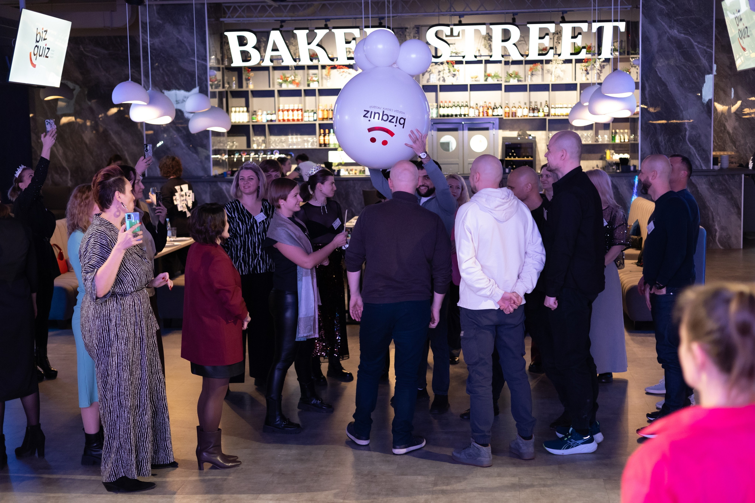 13ая BIZ QUIZ: деловая игра | Красноярск. Фотограф Красноярск съемки лавстори, фотосессия в студии, портретная съемка, творческие фотосессии