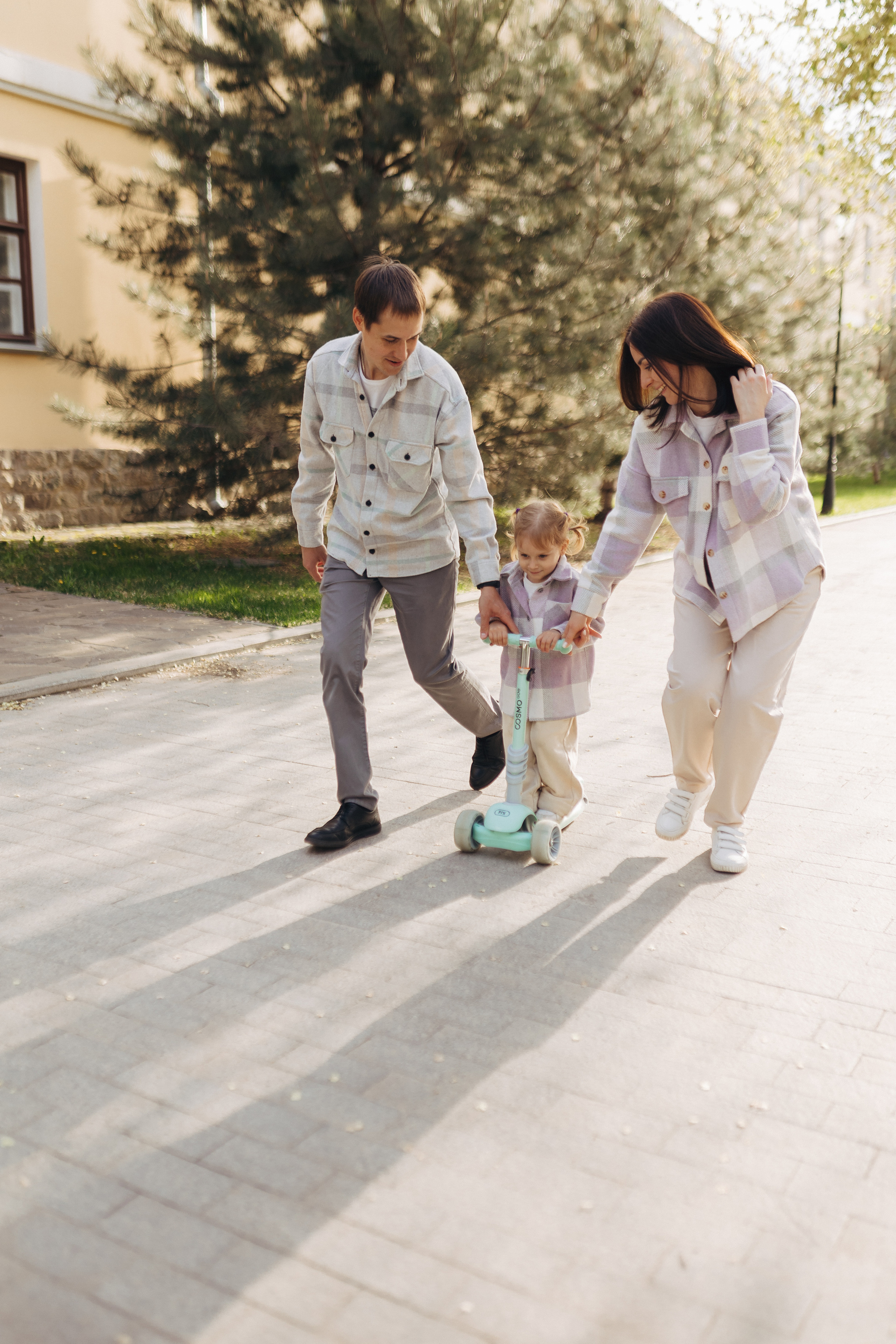 Прогулка в Кремле. Свадебный и семейный фотограф в Астрахани Заскокина Анастасия