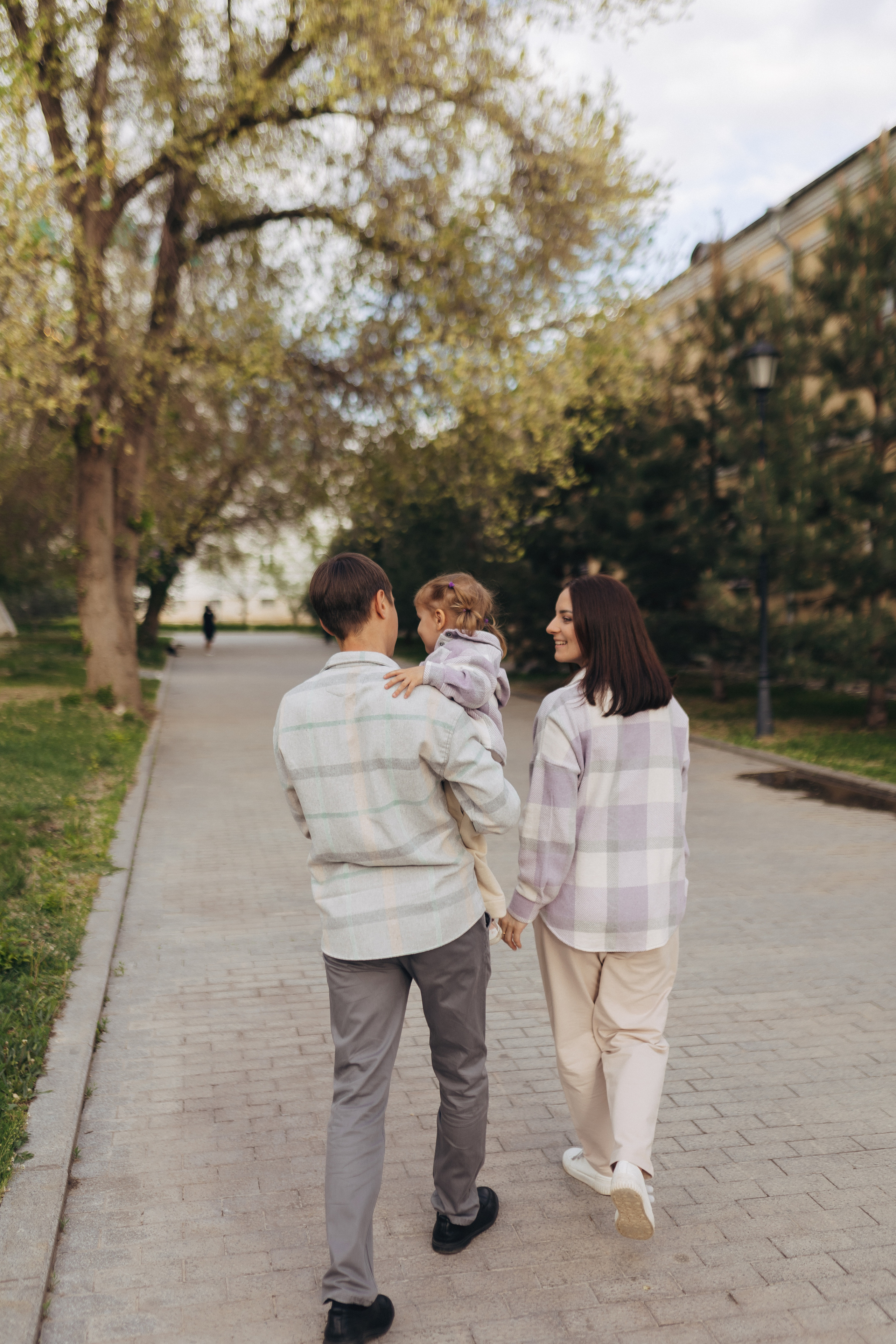 Прогулка в Кремле. Свадебный и семейный фотограф в Астрахани Заскокина Анастасия