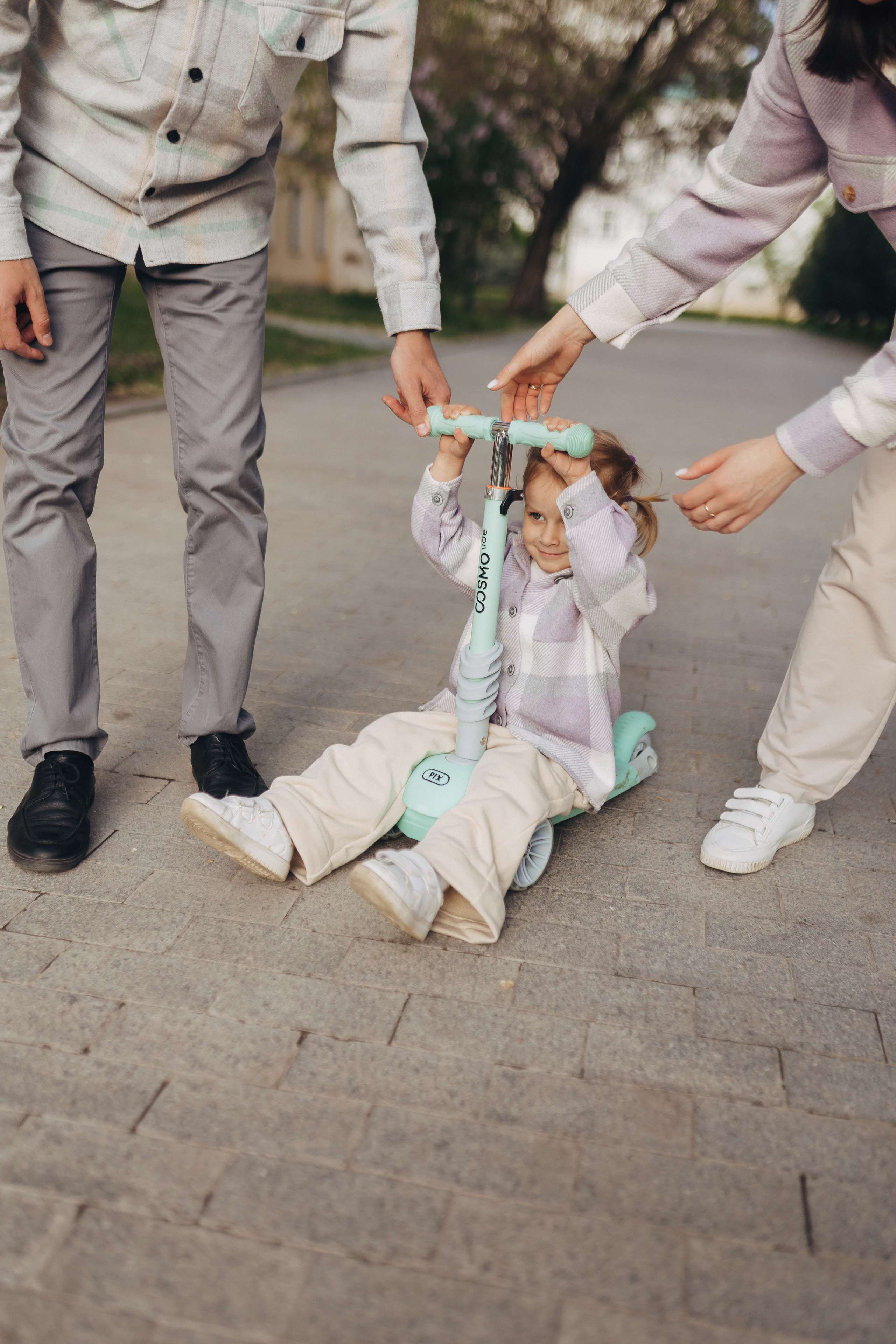Прогулка в Кремле. Свадебный и семейный фотограф в Астрахани Заскокина Анастасия