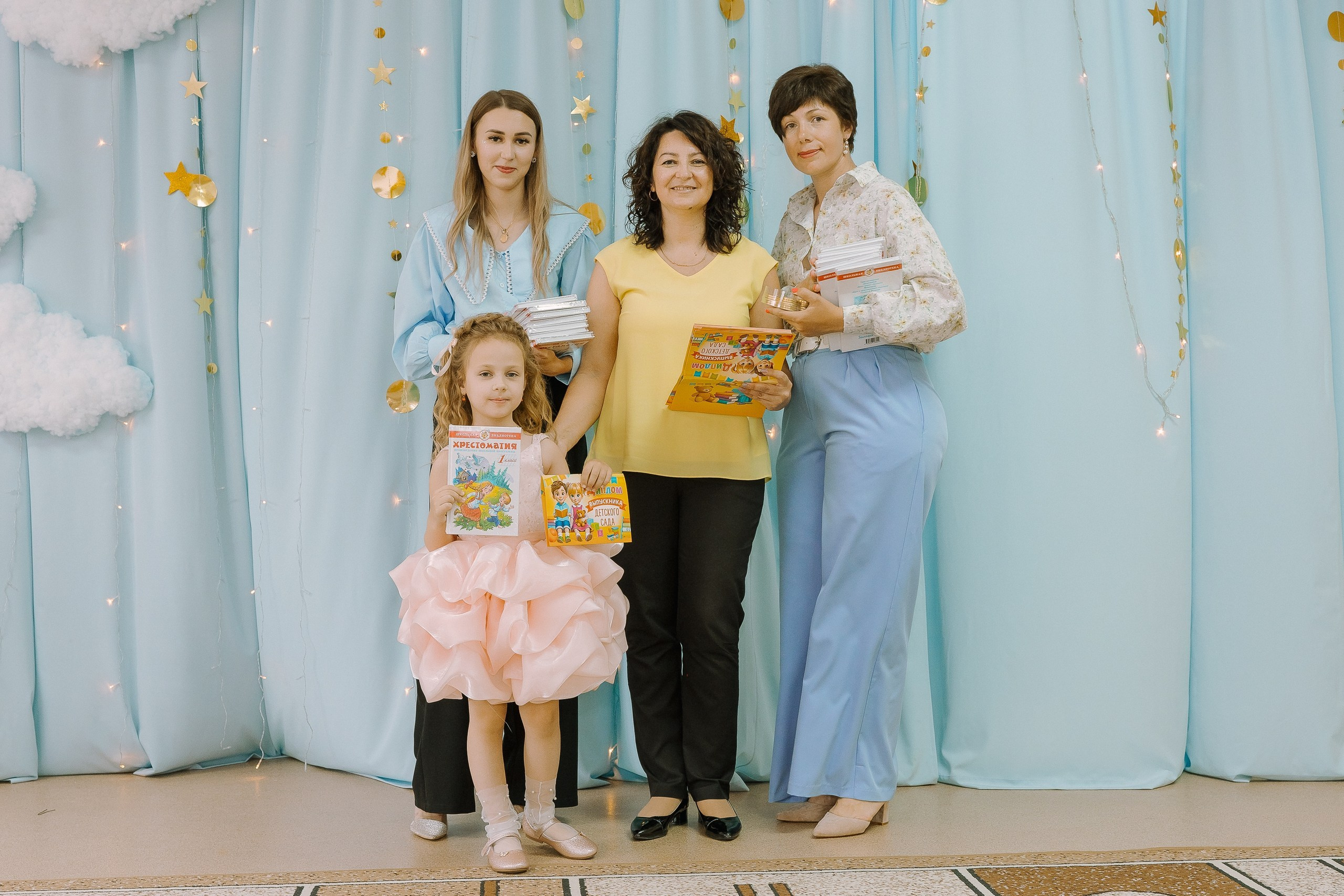 Выпускной в ДС -29. Выпускные альбомы Натальи Бутко: Новороссийск, Анапа, Геленджик