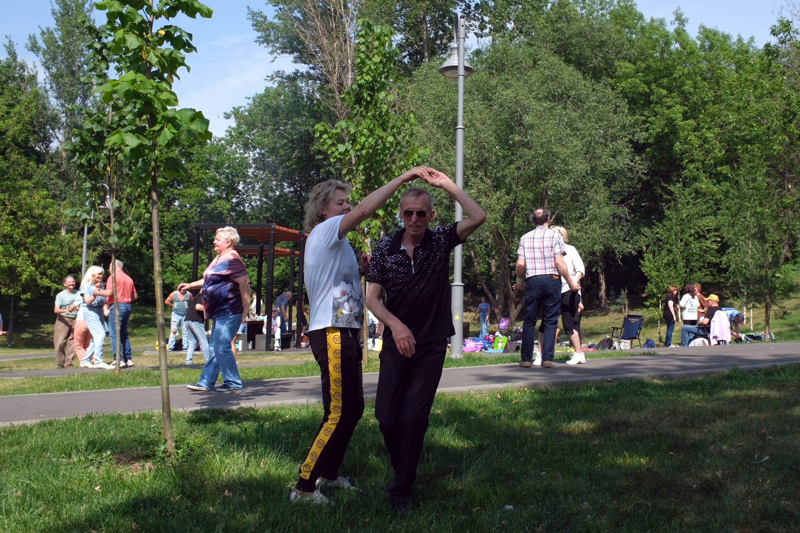 31.05.2025. Покровский парк. Активное долголетие. Улица, люди, жизнь…