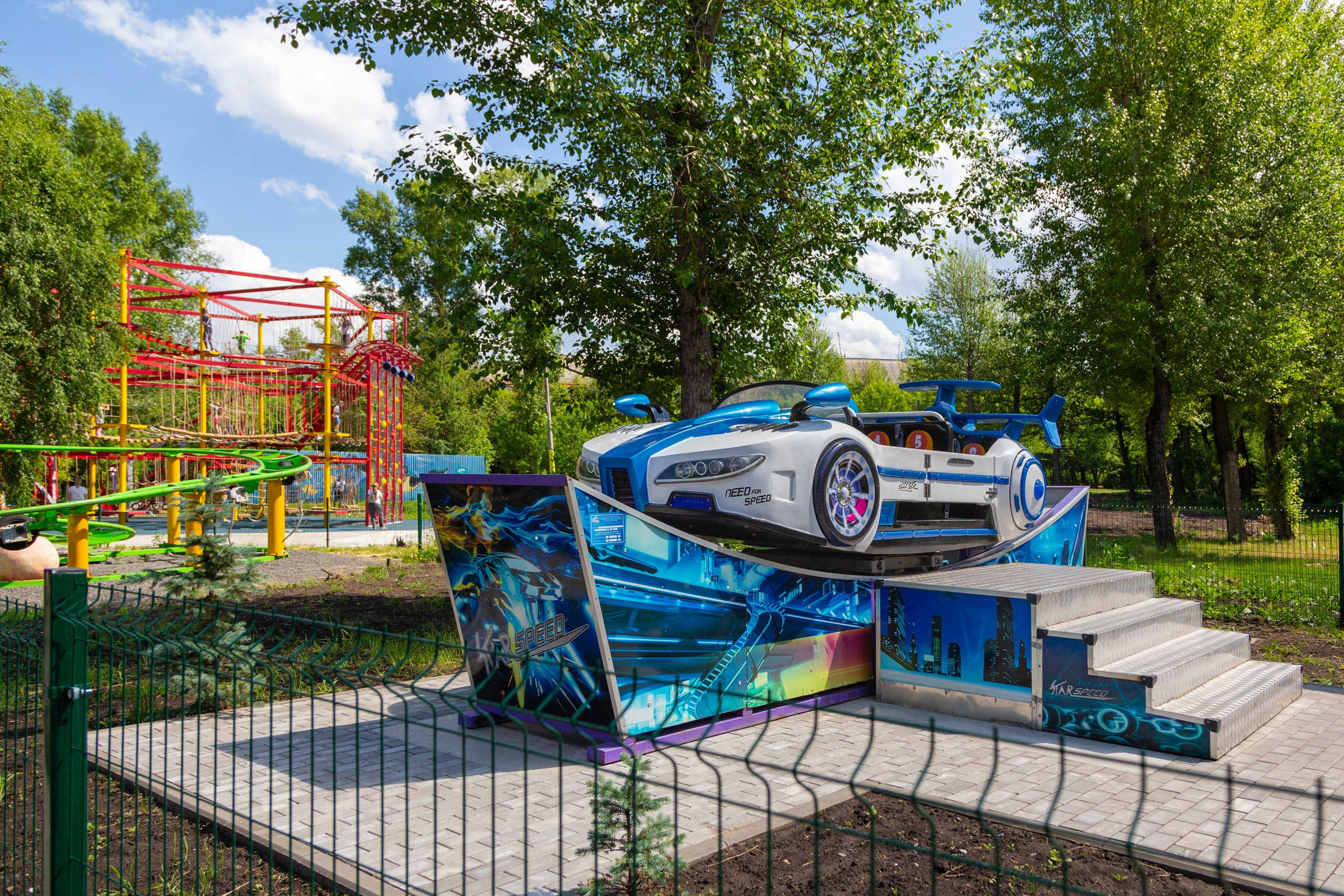 Парк Троя, г. Красноярск, аттракционы. Интерьерный фотограф и ретушер в Красноярске Денис Антропов