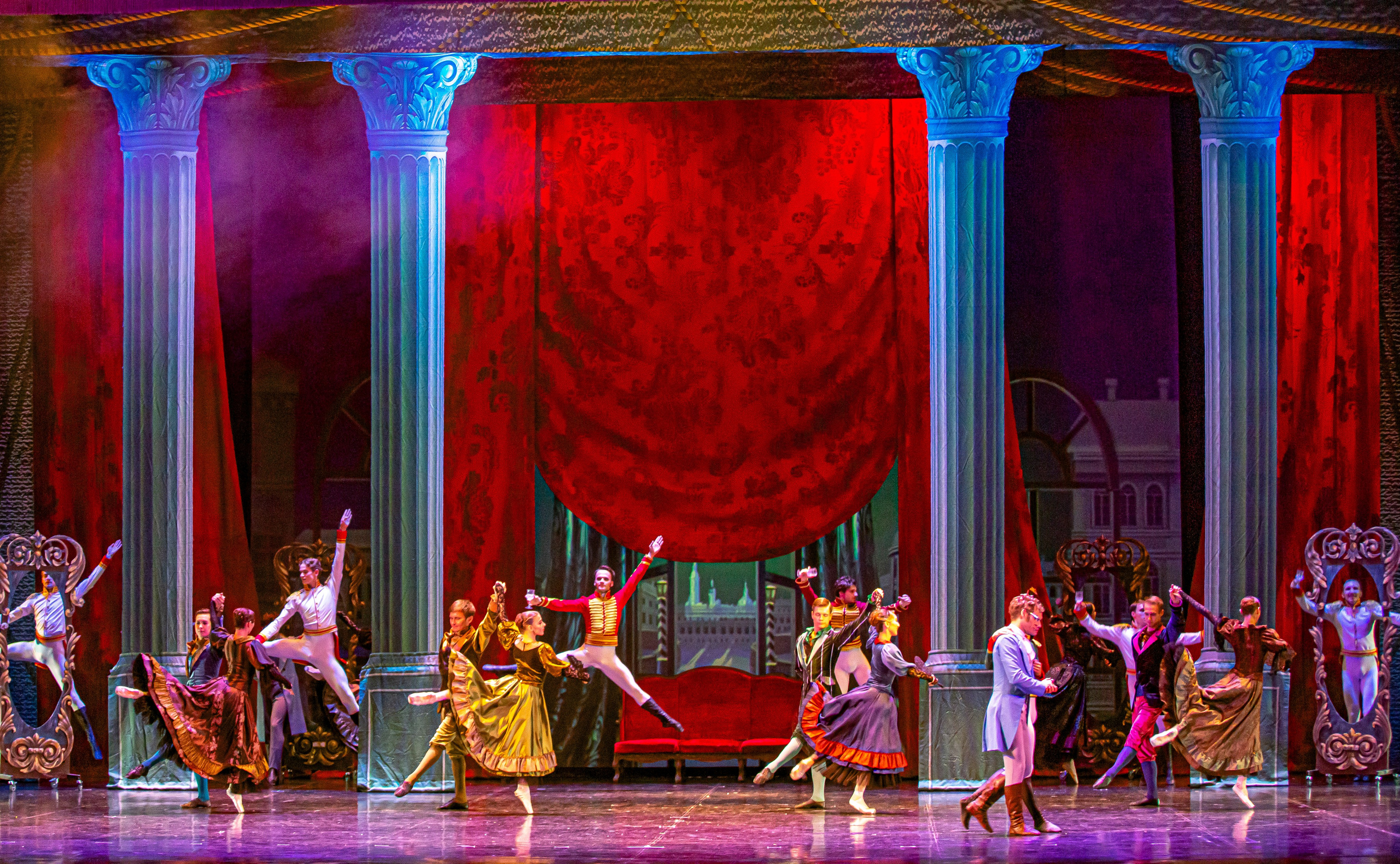 Война и Мир балет Марийского театра оперы и балета на сцене Зимнего театра г. Сочи премьера. Фотограф в Сочи Юрий Шептаев