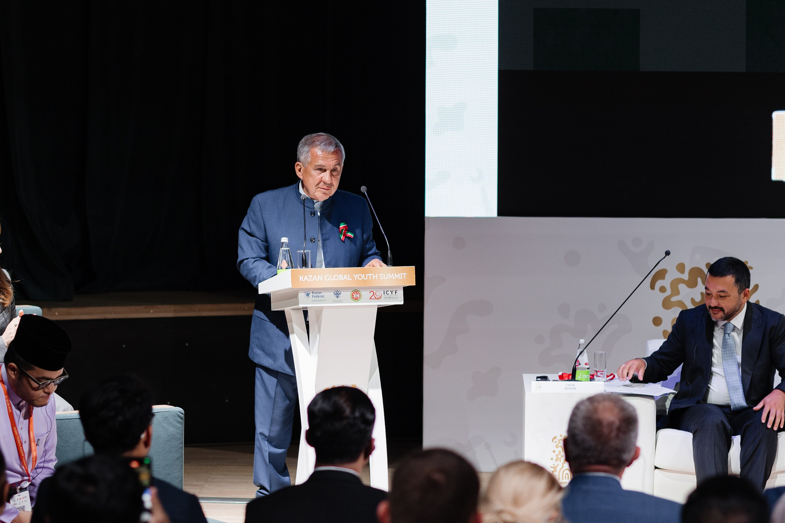 Kazan Global Youth Summit. Портретный и репортажный фотограф в Казани Максим Сипачев