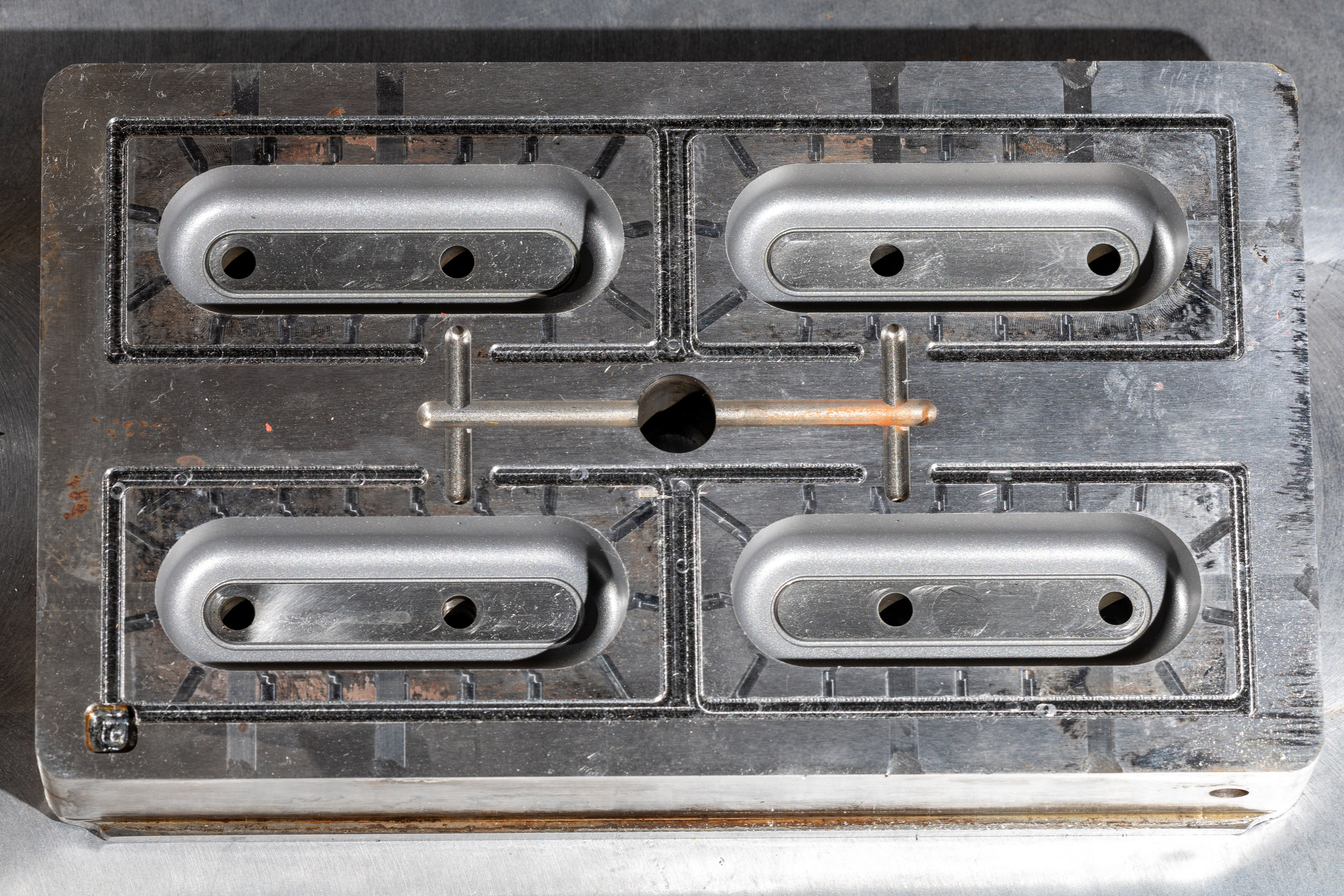 Съемка на заводе по производству прессформ. Сергей Шестов фотограф из Нижнего Новгорода