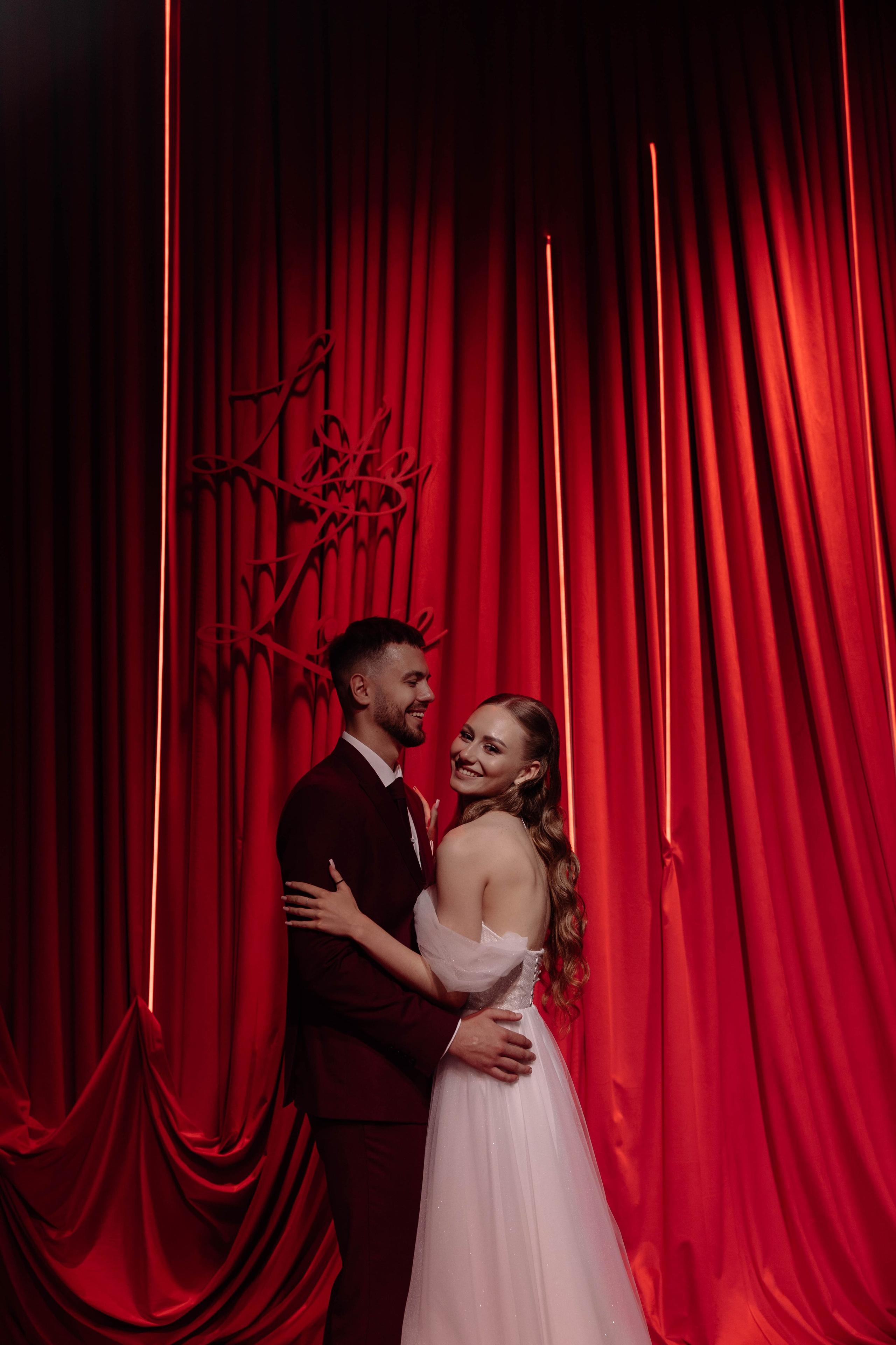 Red wedding. Свадебный фотограф Красноярск Элина Леонова