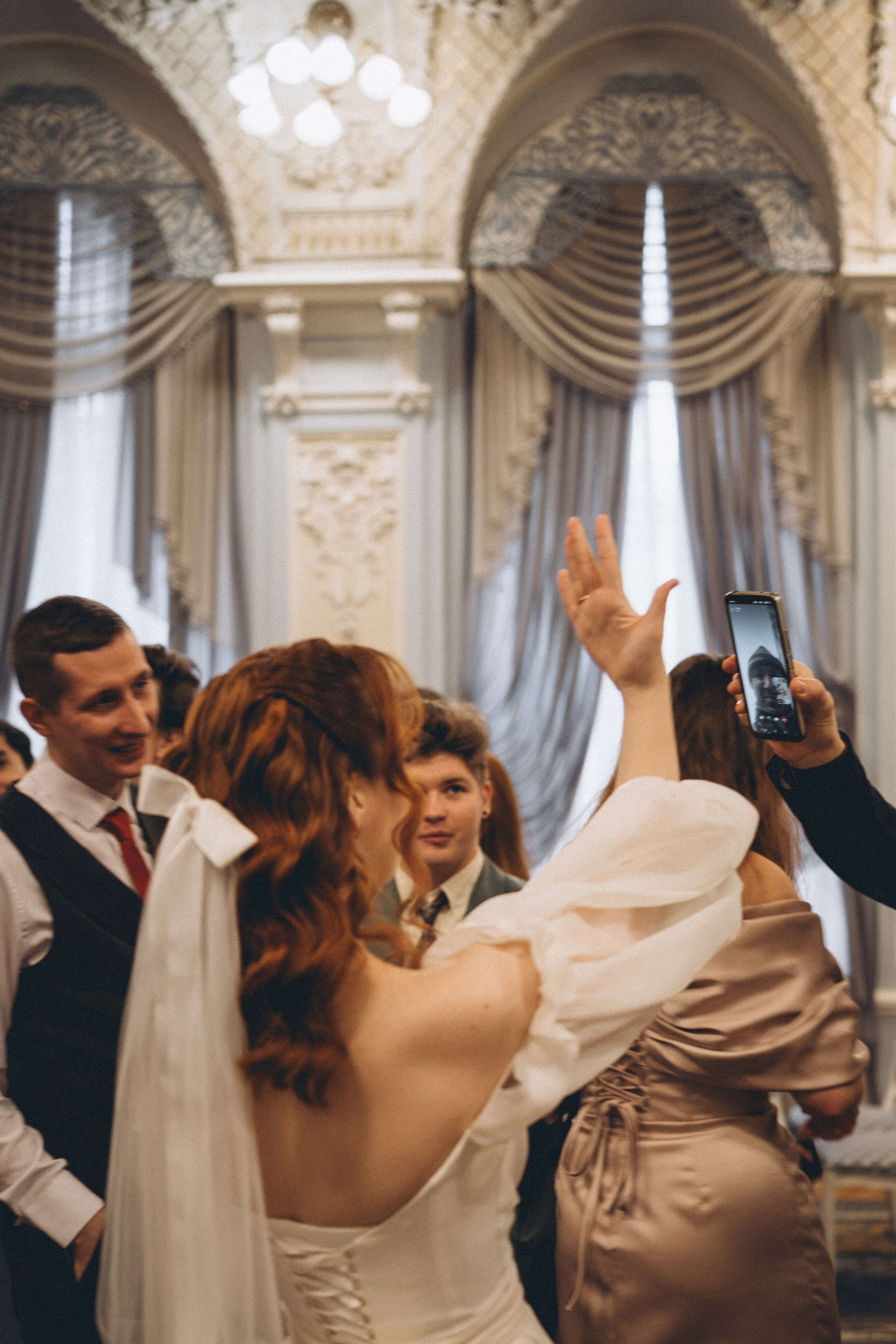 СВАДЕБНАЯ СЬЕМКА ВО ВТОРОМ ДВОРЦЕ С ГОСТЯМИ И ПРОГУЛКА В ТАВРИЧЕСКОМ САДУ. Профессиональный фотограф, Санкт-Петербург — Виктория Богомолова