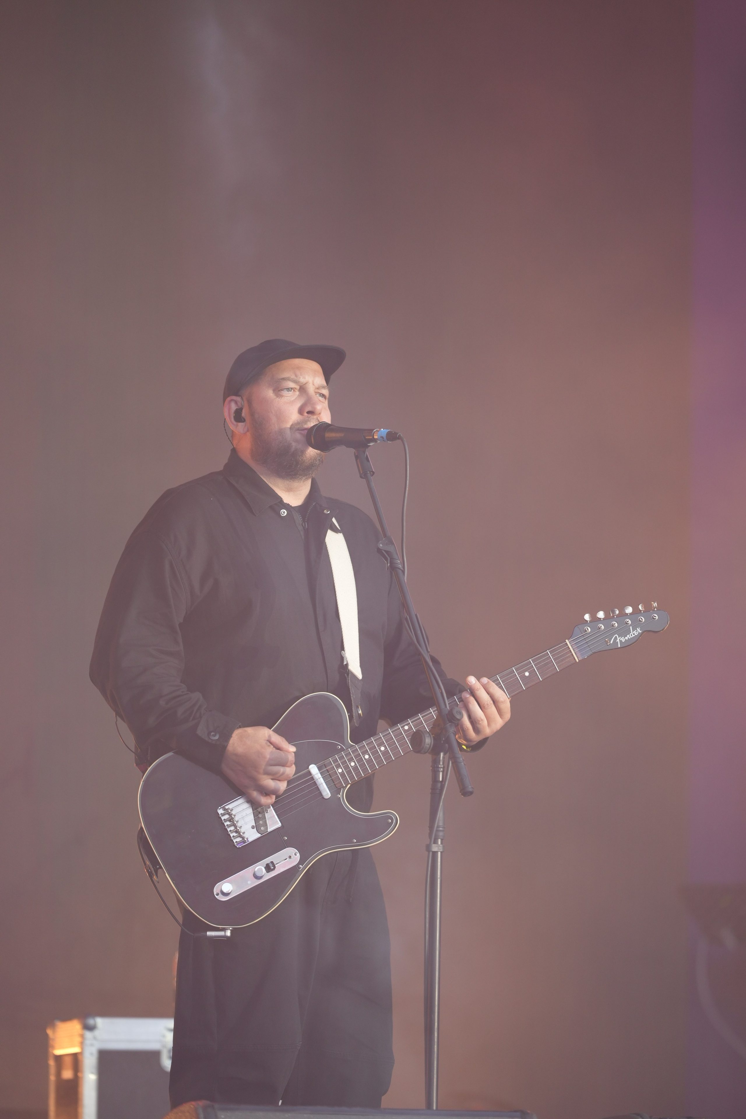 Смысловые галлюцинации и Сергей Бобунец на фестивале ЦСКА Фест 2024. Сайт Алматинского НЮ АРТ, будуар и фэшн фотографа Дениса Карпенко