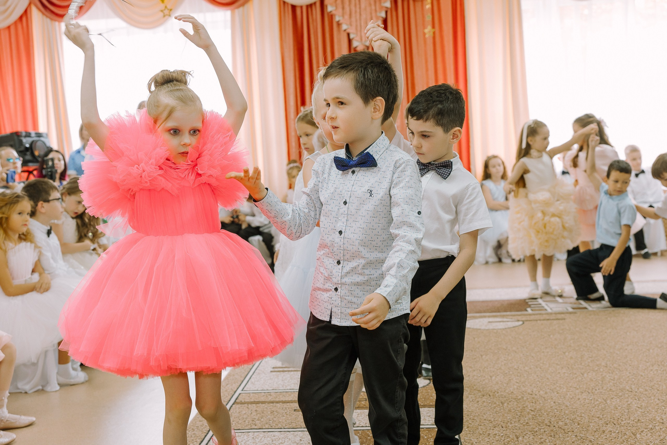 Выпускной в ДС -29. Выпускные альбомы Натальи Бутко: Новороссийск, Анапа, Геленджик