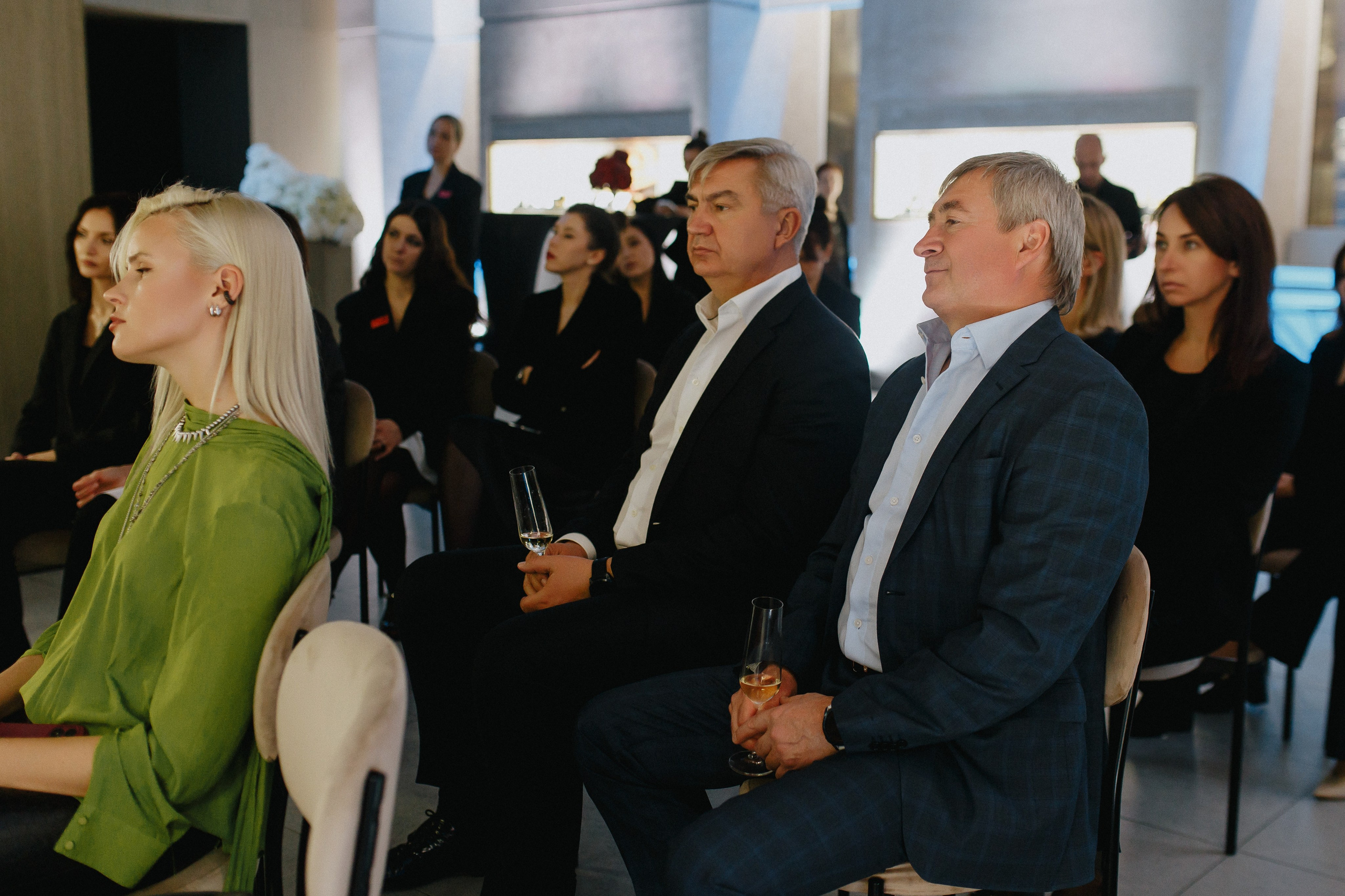 SHENE. Фотограф Иркутск Антипин Сергей